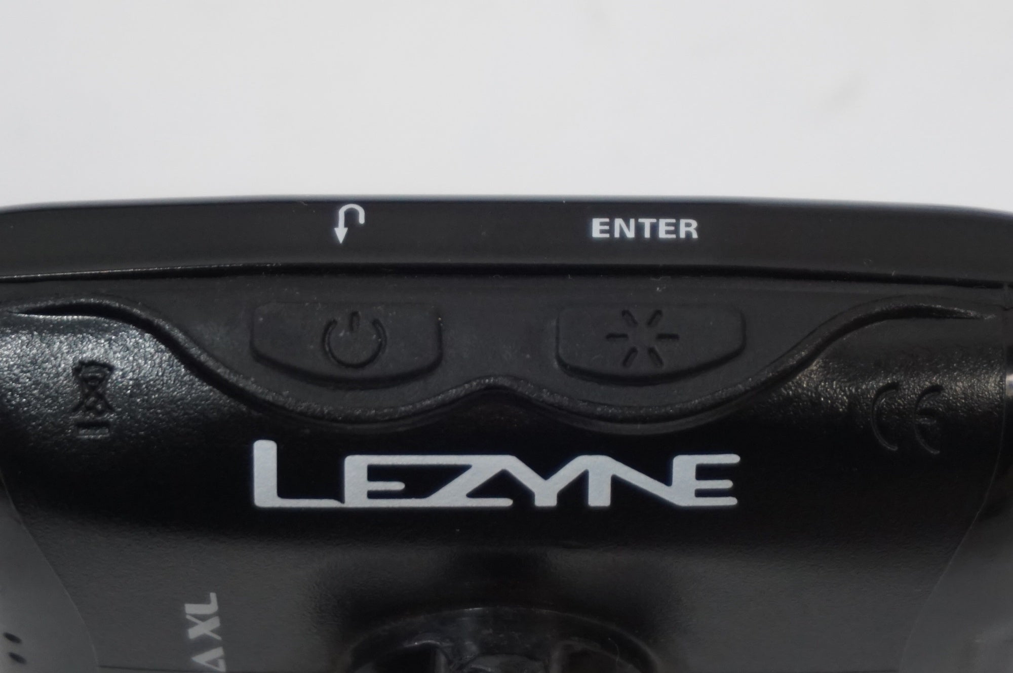 LEZYNE 「レザイン」 MEGA XL GPS サイクルコンピューター / 世田谷店