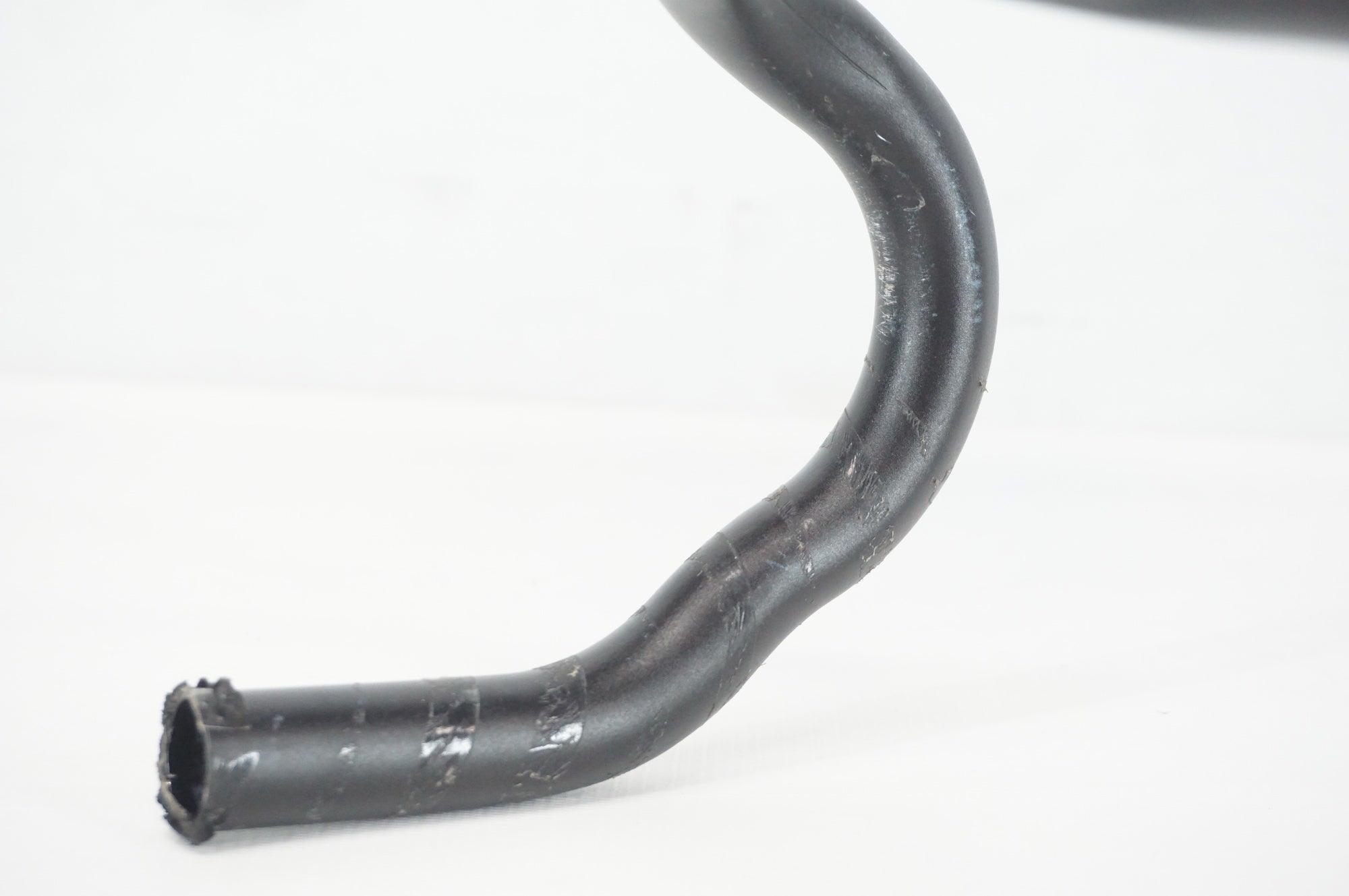KCNC 「ケーシーエヌシー」 ROAD PRO Φ31.8 400mm ハンドル / 阪急塚口店