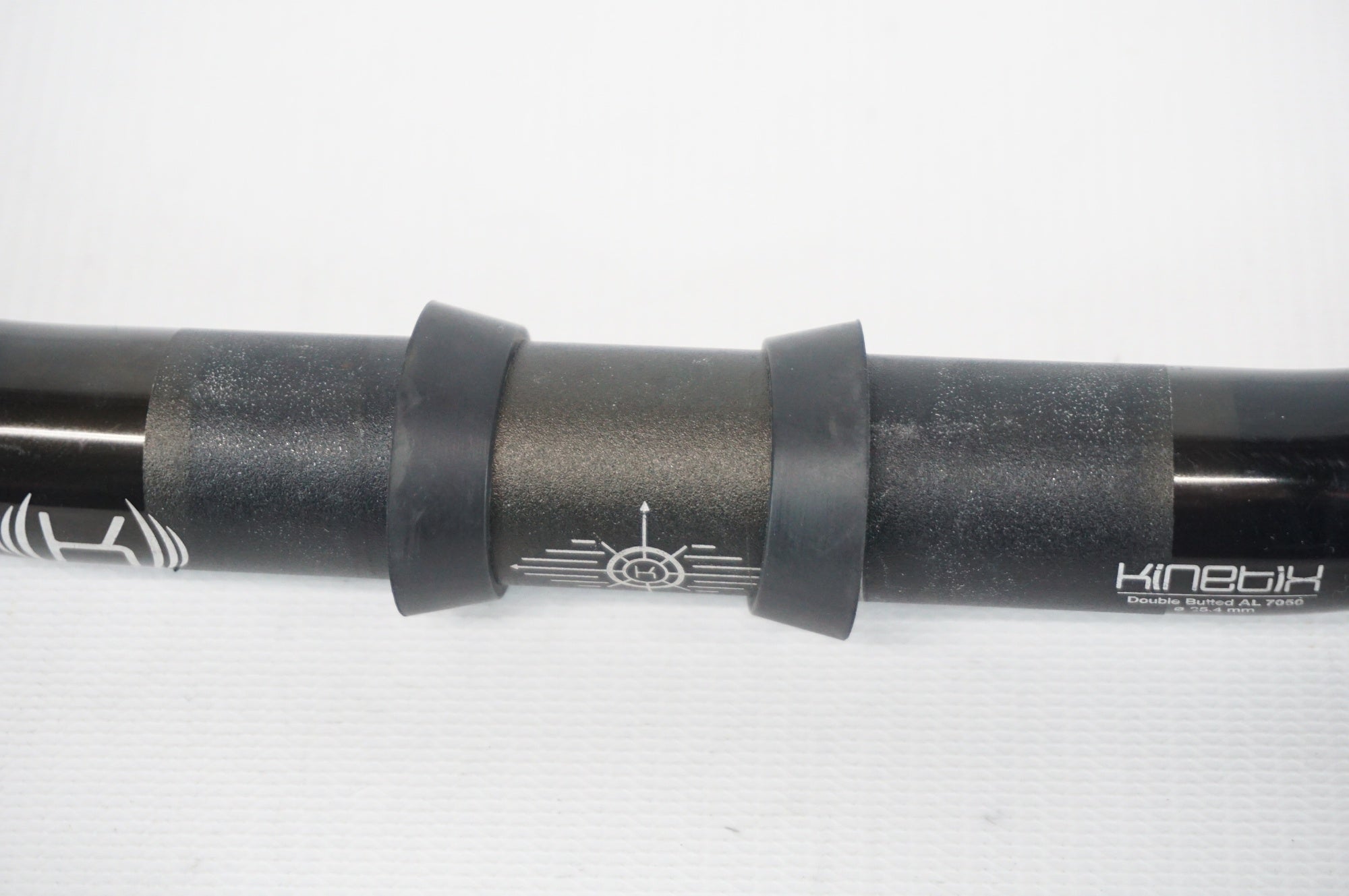 ブランド不明 φ25.4 390mm ブルホーンバー / 阪急塚口店