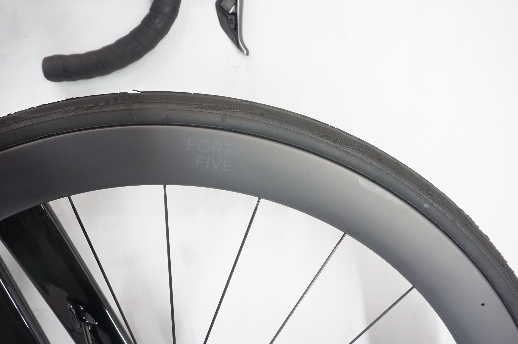 FACTOR 「ファクター」 OSTRO VAM ULTEGRA Di2 2023年モデル ロードバイク / 阪急塚口店