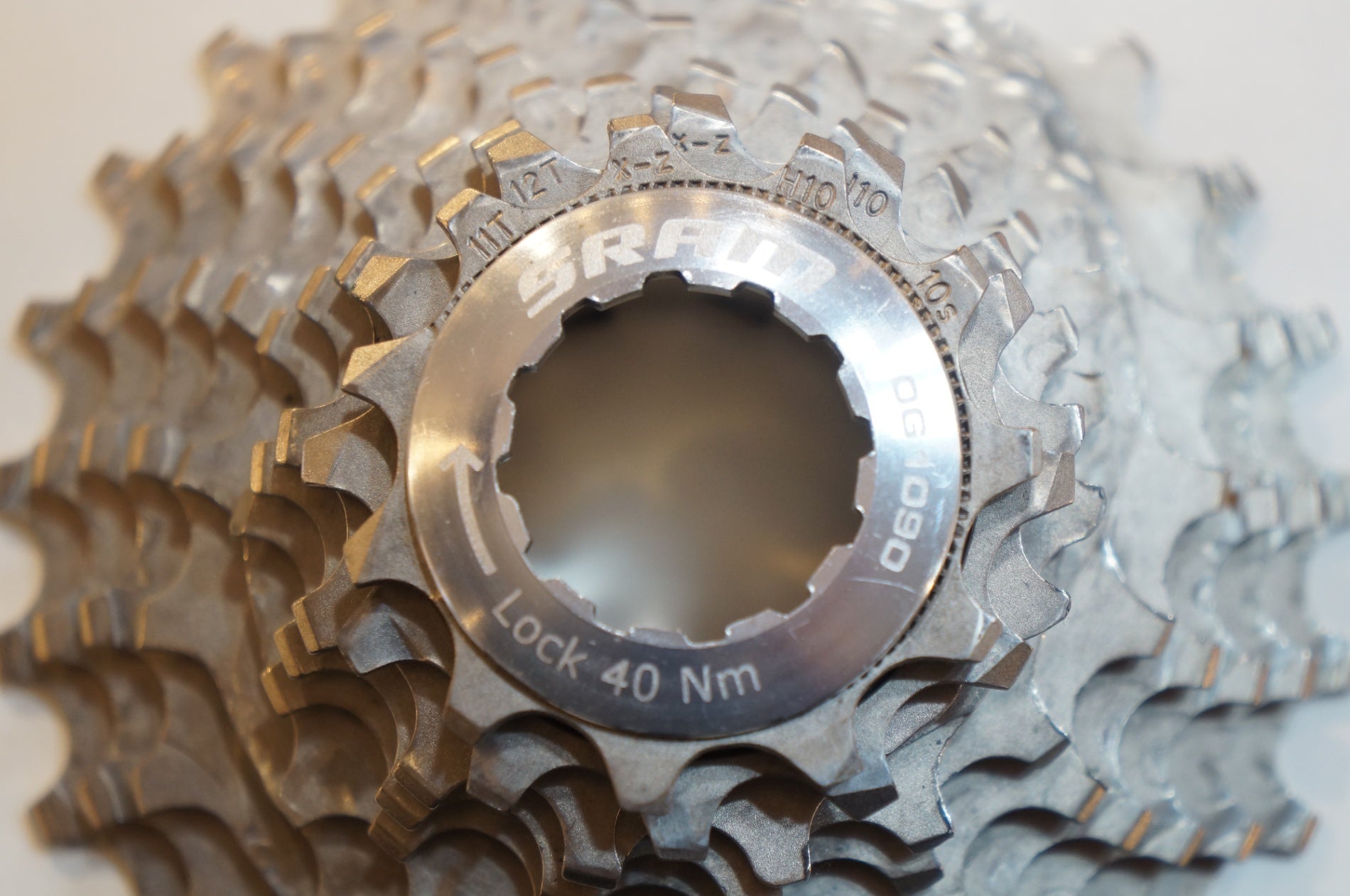 SRAM 「スラム」 RED OG-1090 11-25T スプロケット / バイチャリ浦和ベース