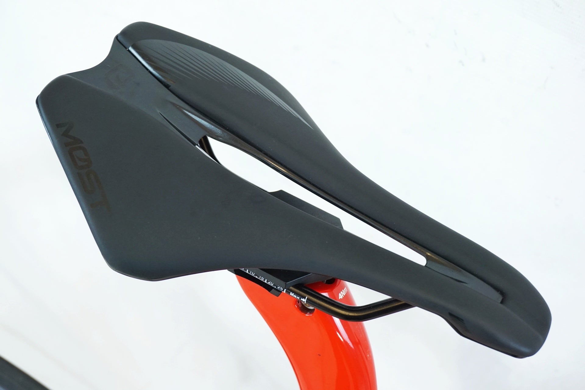 PINARELLO 「ピナレロ」 GAN 2019年モデル カスタム ロードバイク / 有明ガーデン店