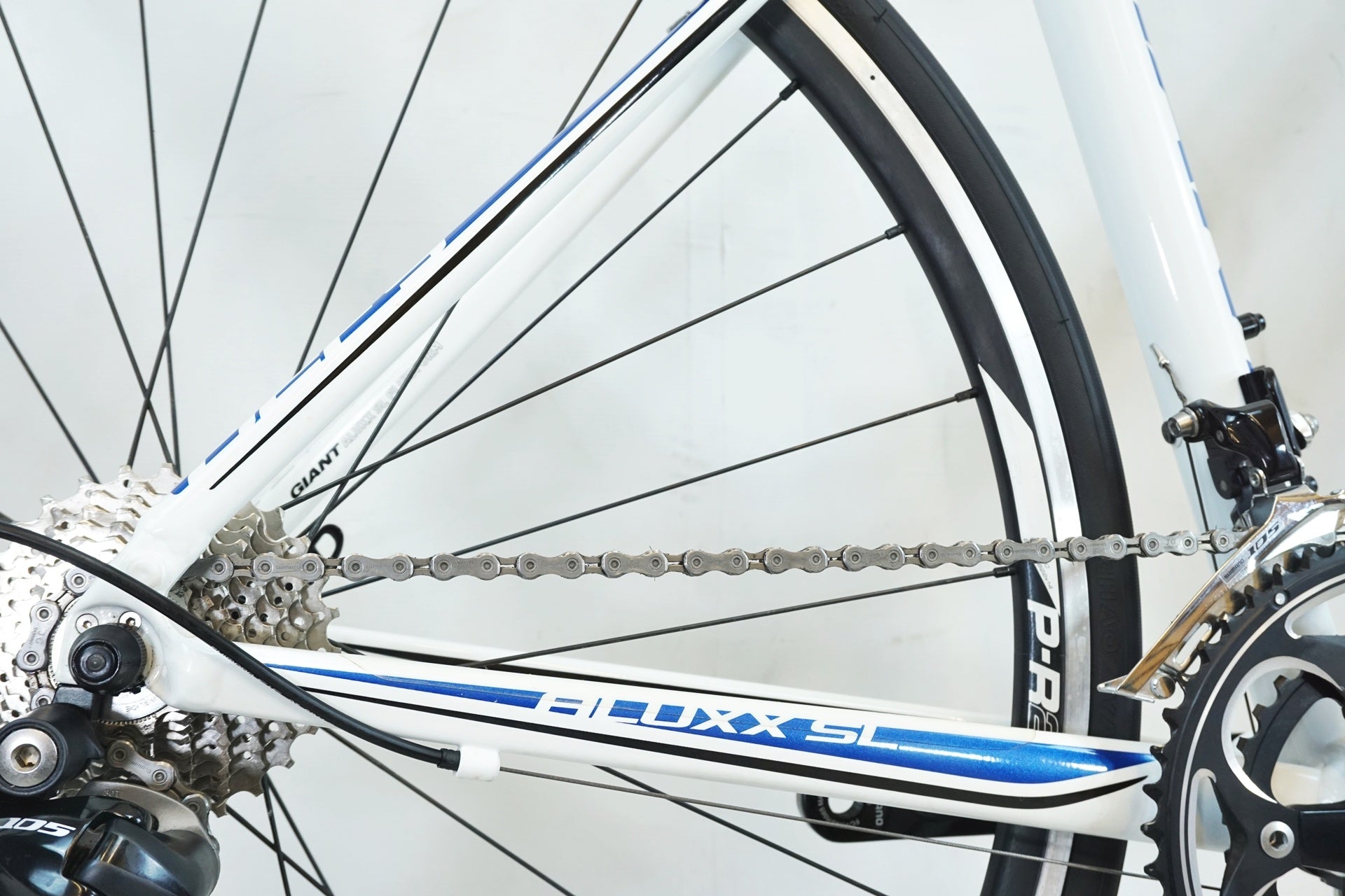 GIANT 「ジャイアント」 DEFY1 2012年モデル ロードバイク / 有明ガーデン店