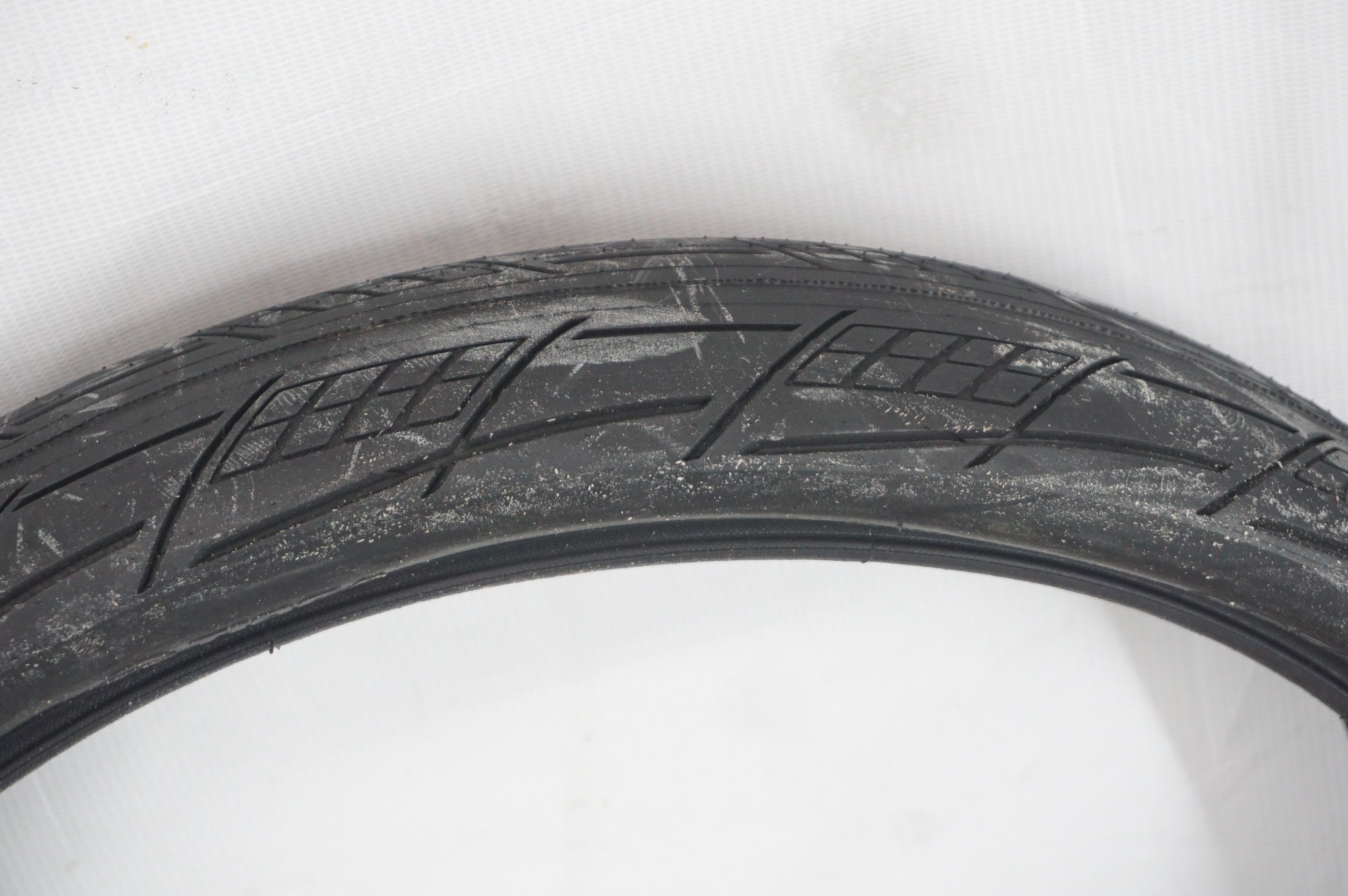 TIOGA 「タイオガ」 SPECTR 20x2.40 タイヤセット / 阪急塚口店