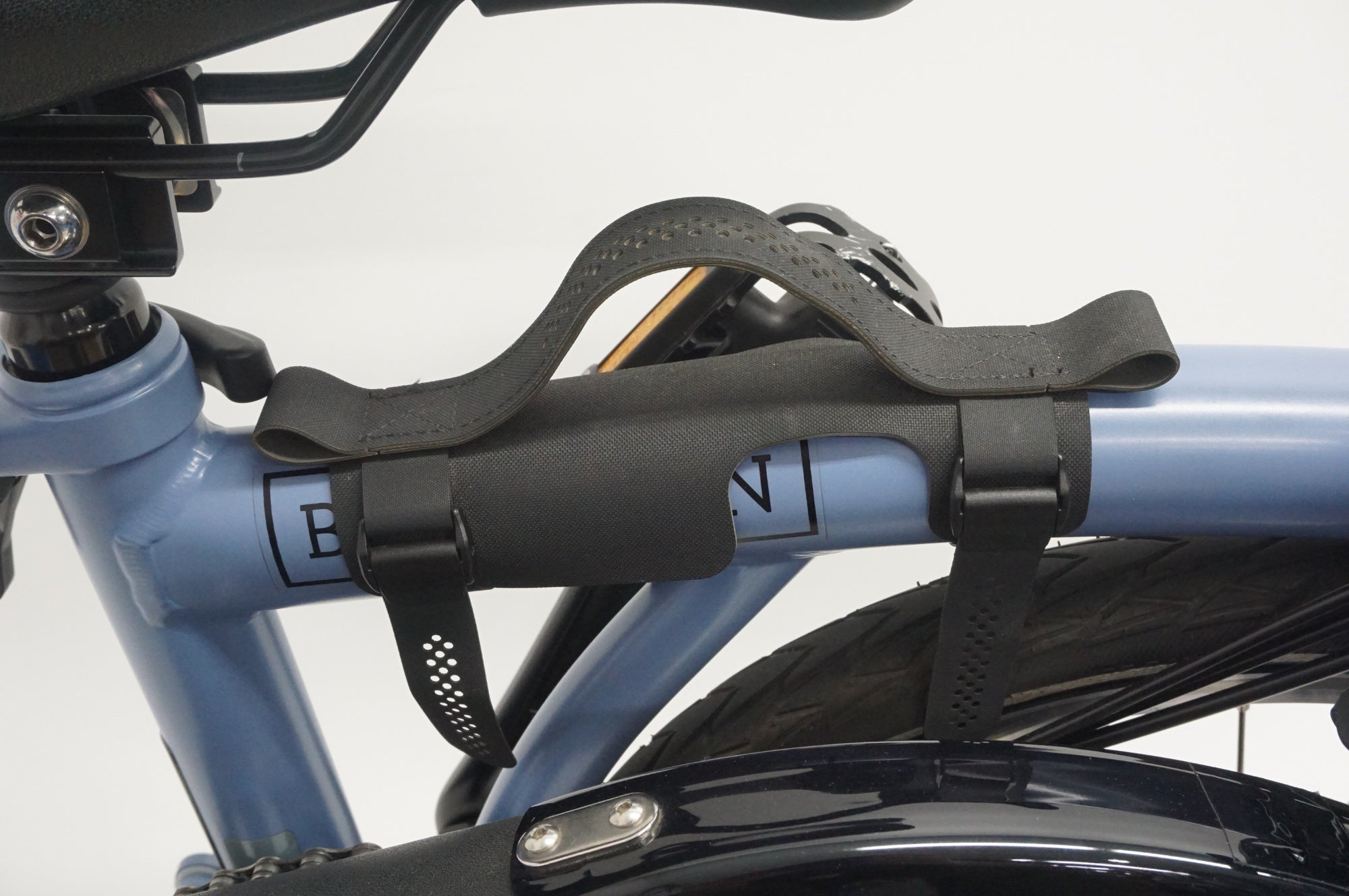 BROMPTON 「ブロンプトン」 C LINE EXPLORE MIDDLE 2022年モデル 16インチ 折り畳み自転車 / 福岡店
