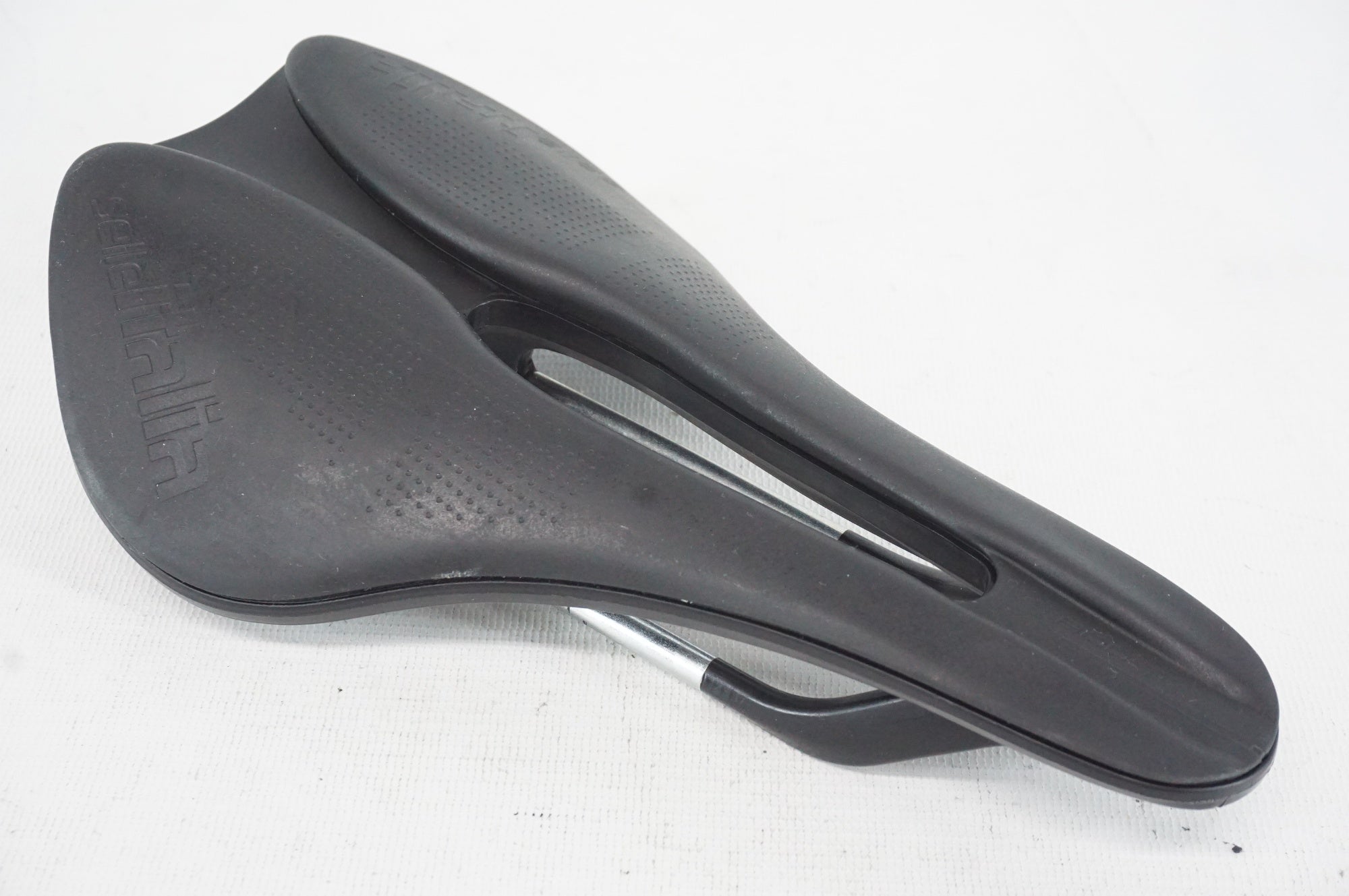 SELLE ITALIA 「セライタリア」 BOOST サドル / 阪急塚口店