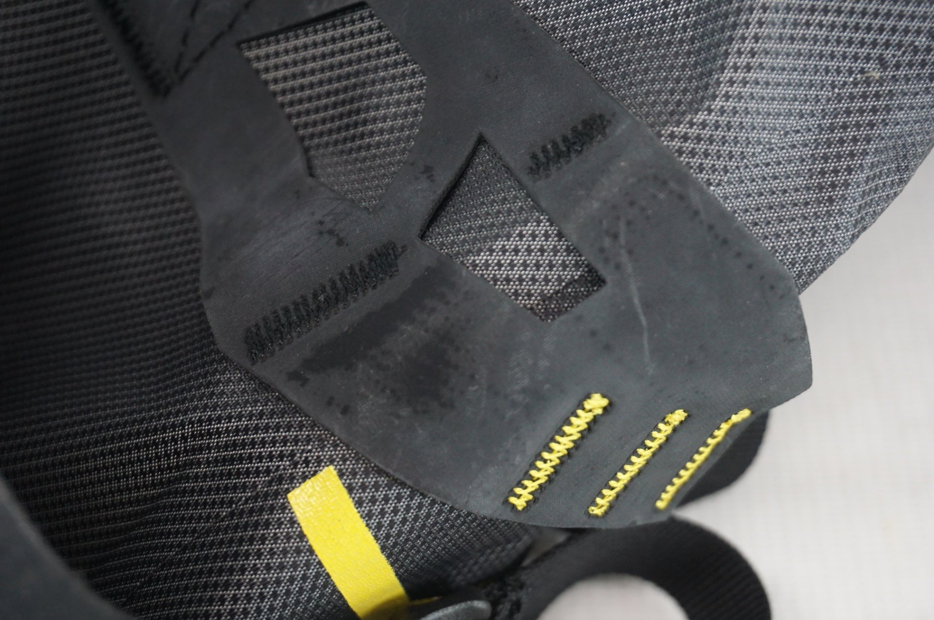 APIDURA 「アピデュラ」 エクスペディション 9L サドルパック / 阪急塚口店