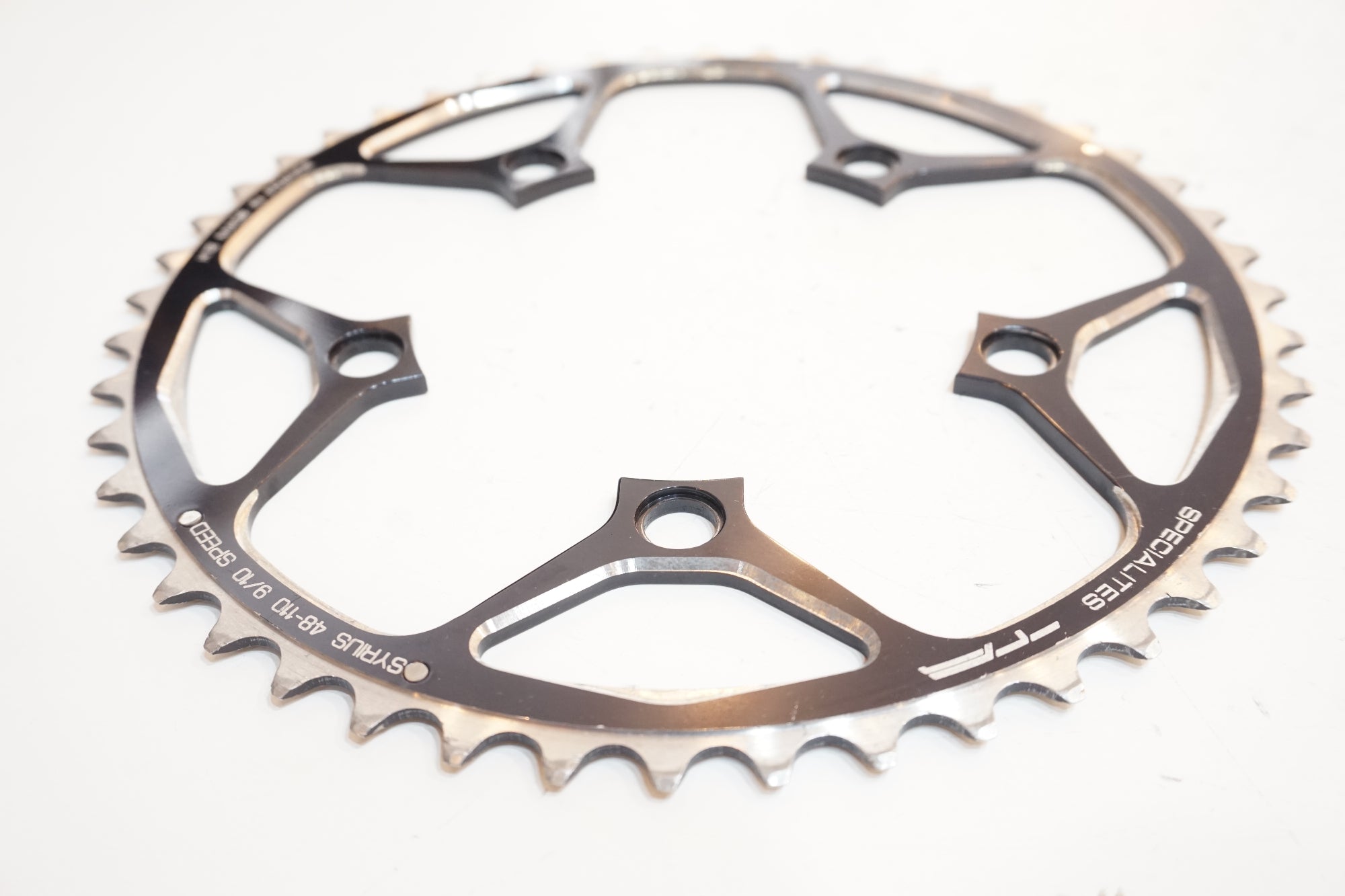 SPECIALITES 「スペシャリテ」 TA 48T チェーンリング / バイチャリ浦和ベース