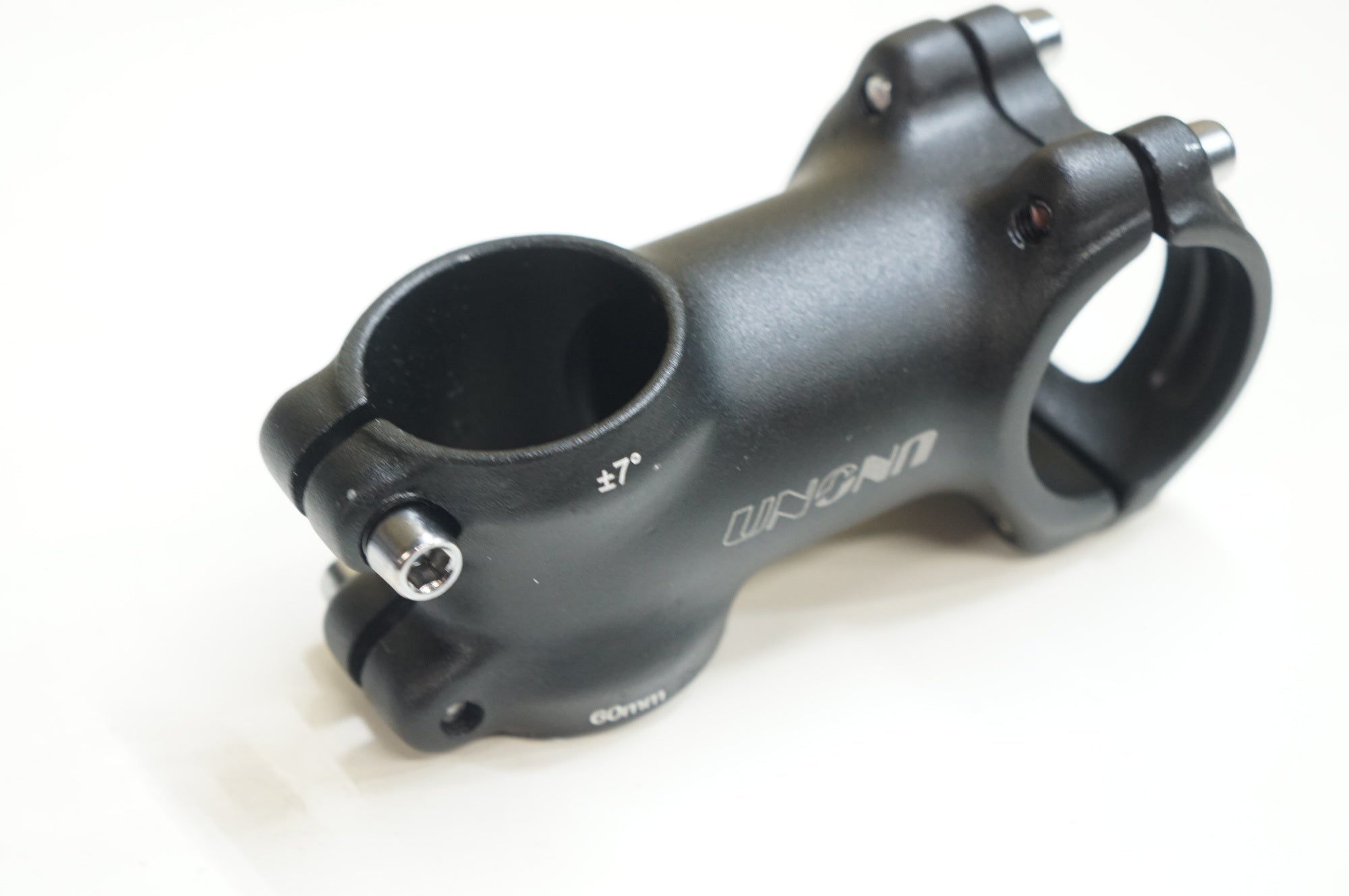 UNO 「ウノ」 φ31.8 60mm +-7° ステム / 大宮店