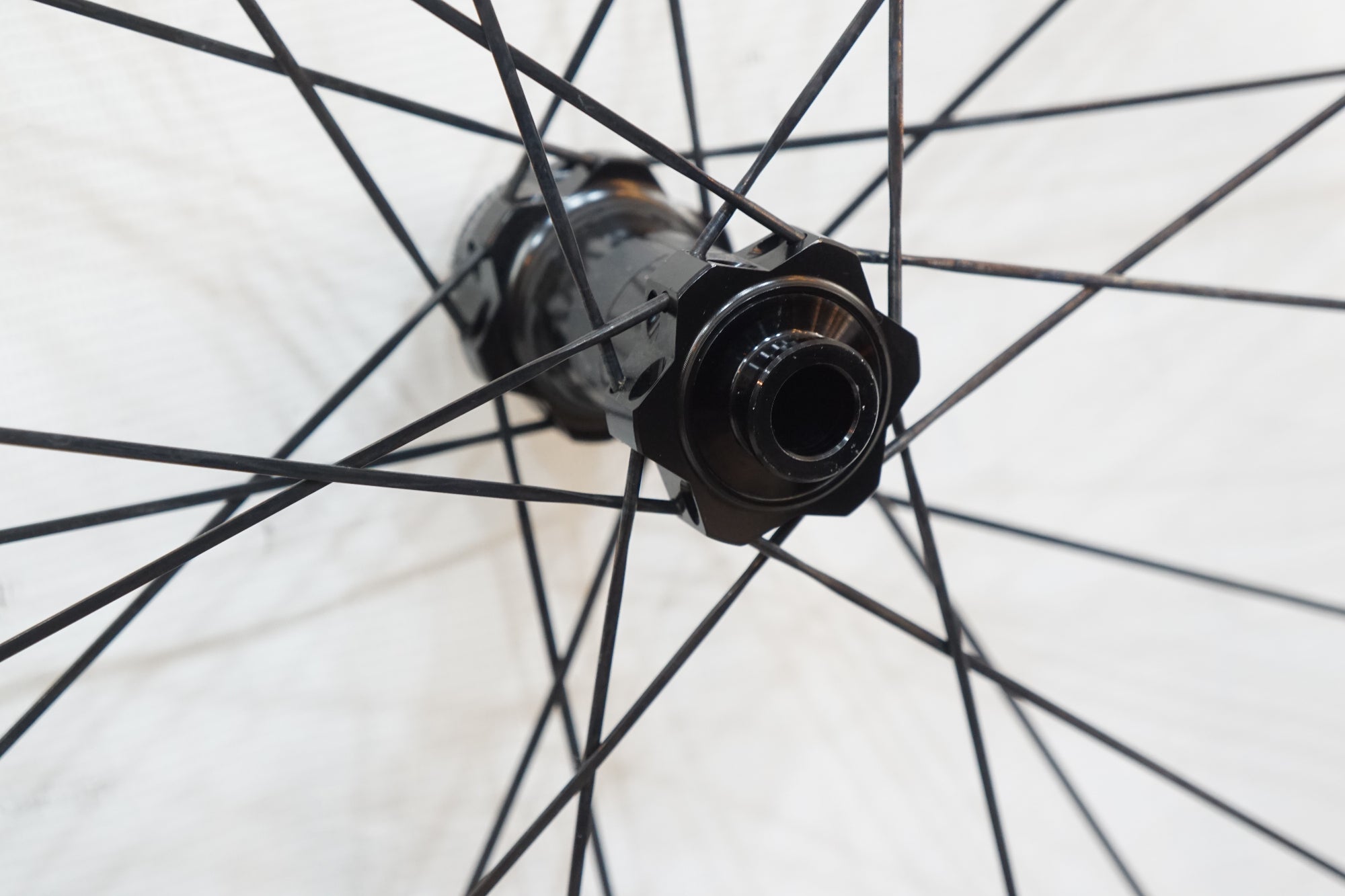 BONTRAGER 「ボントレガー」 AEOLUS PRO 37 DISC シマノ11速 ホイールセット / バイチャリ浦和ベース