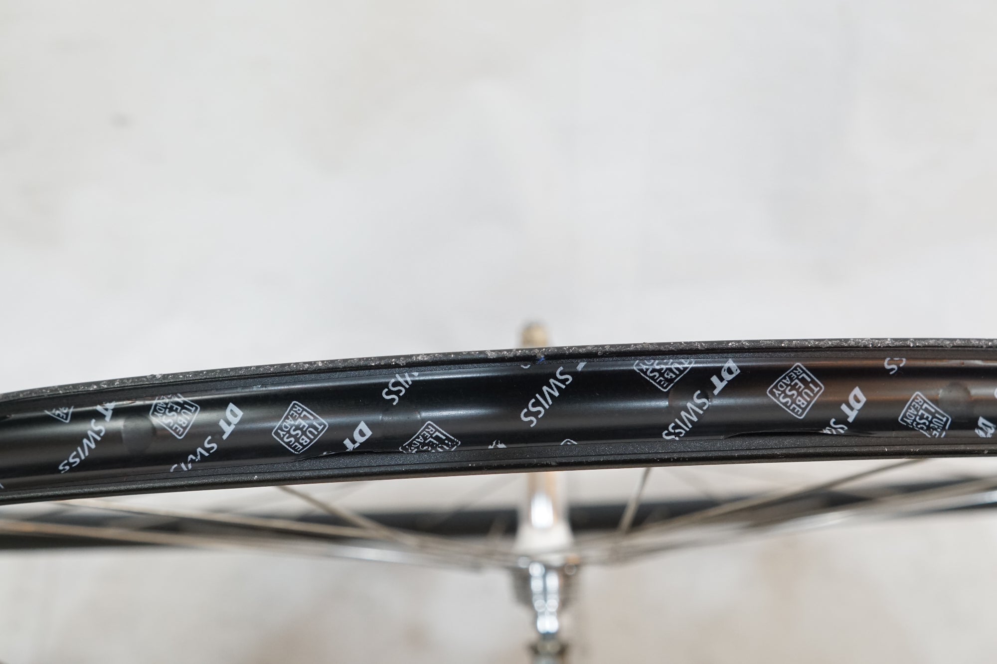 H PLUS SON 「エイチ プラス サン」 THE HYDRA ノーブランドハブ リアホイール / バイチャリ浦和ベース