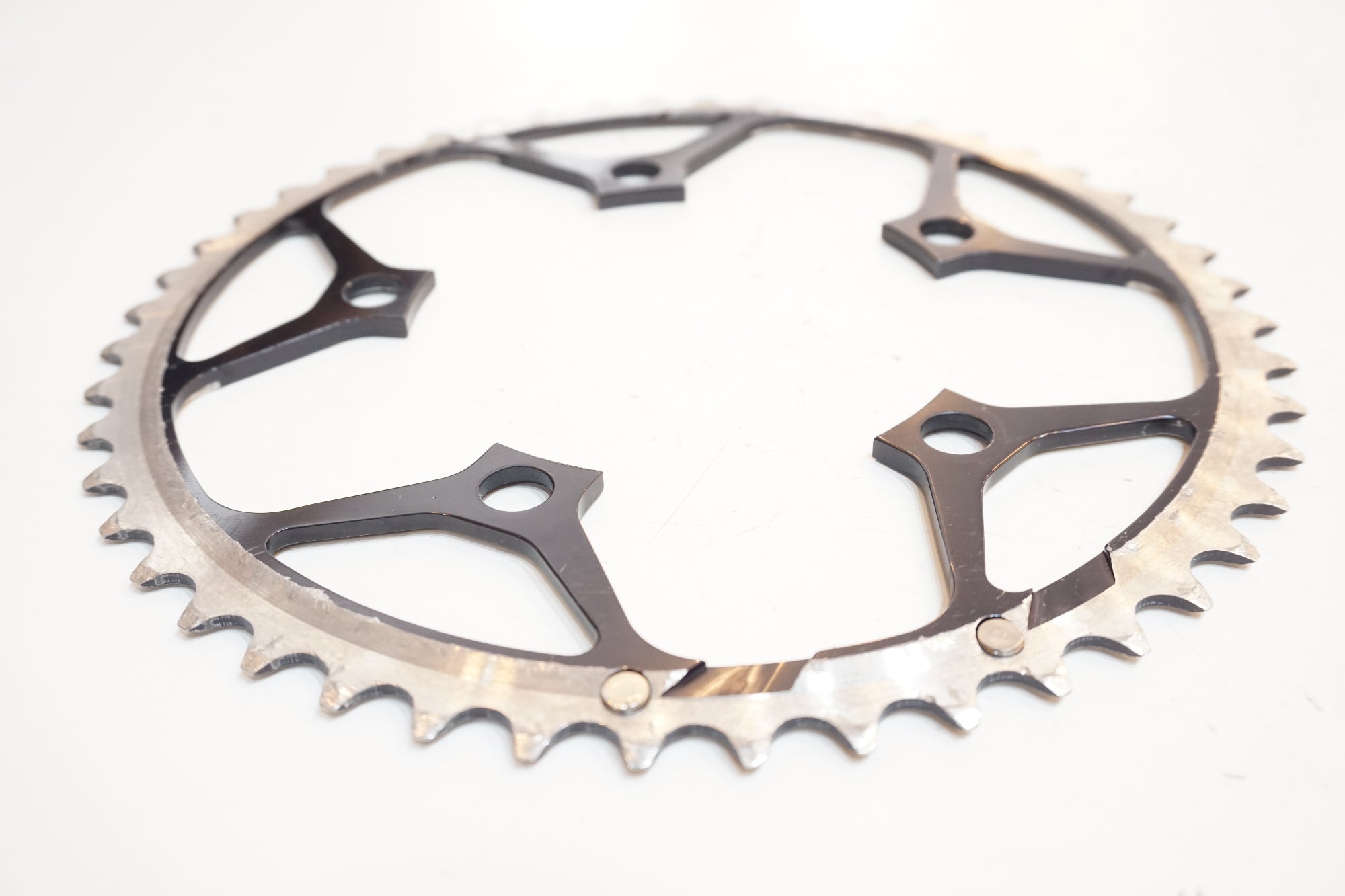 SPECIALITES 「スペシャリテ」 TA 48T チェーンリング / バイチャリ浦和ベース