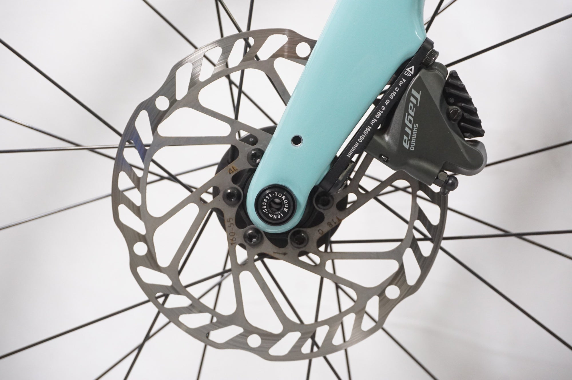 TREK 「トレック」 DOMANE AL4 GEN4 2023年モデル ロードバイク / AKIBA店