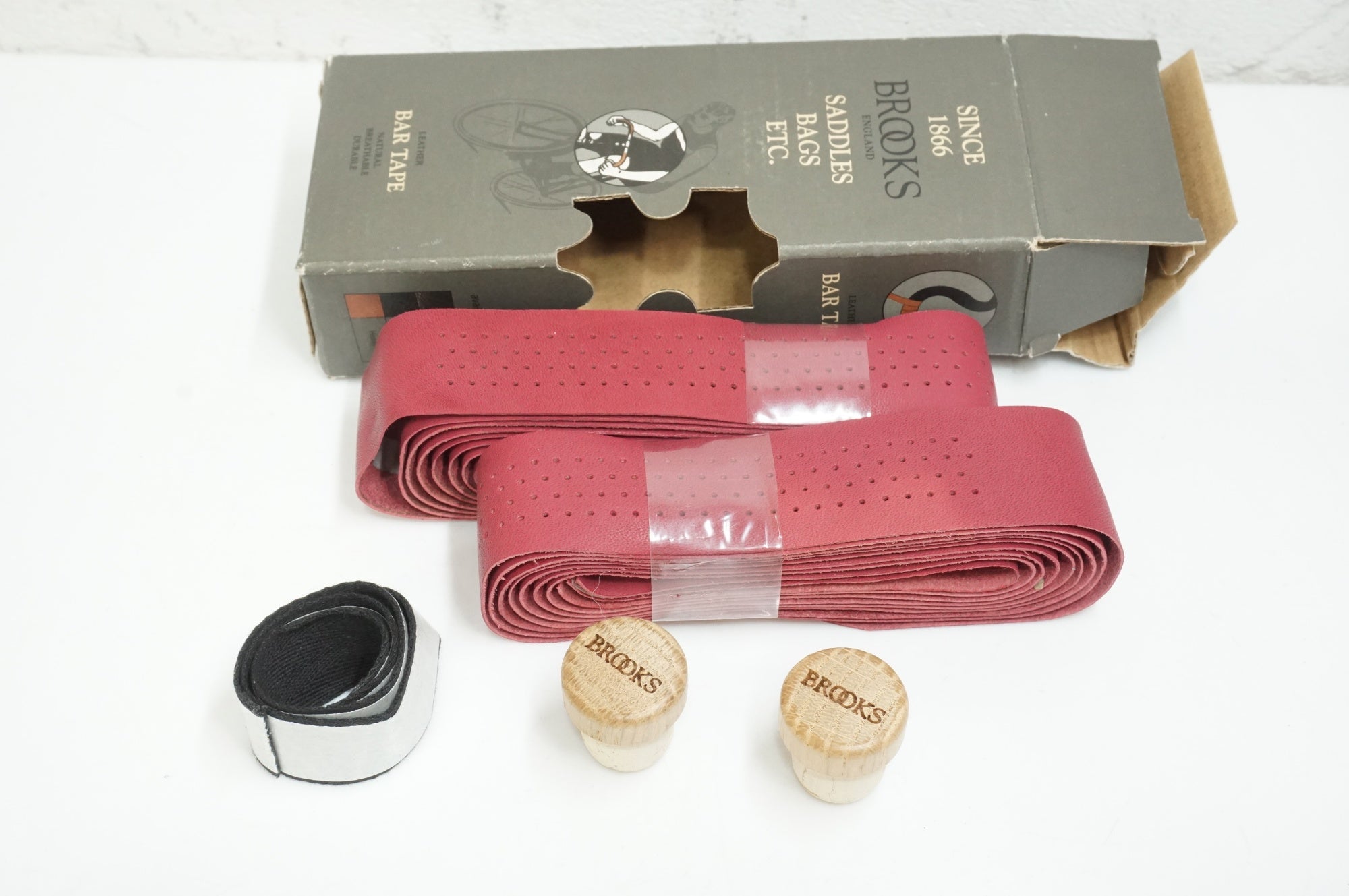 BROOKS 「ブルックス」 LEATHER BAR TAPE ラズベリーカラー バーテープ / 大宮店