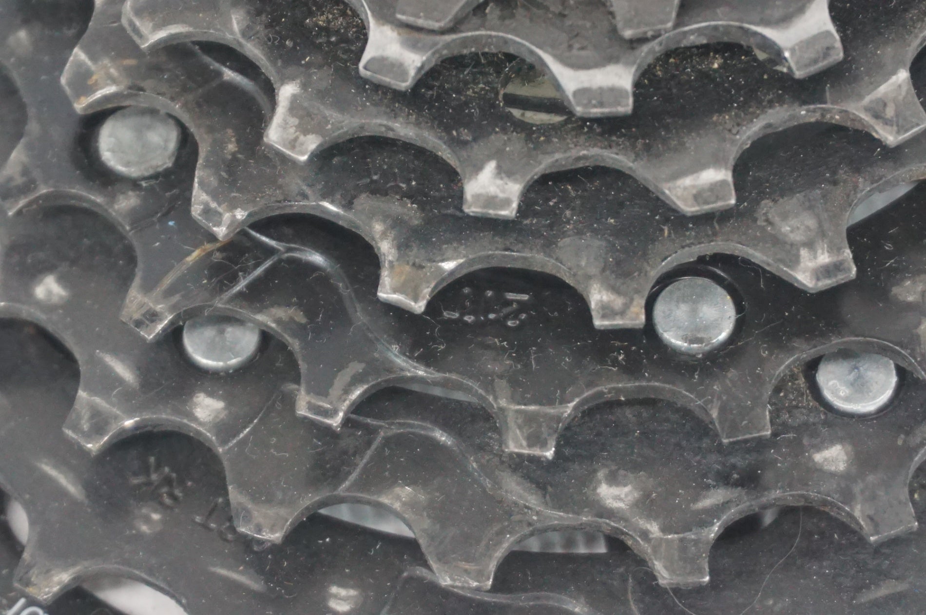 SHIMANO 「シマノ」 CS-HG200-8 12-32T スプロケット / 阪急塚口店