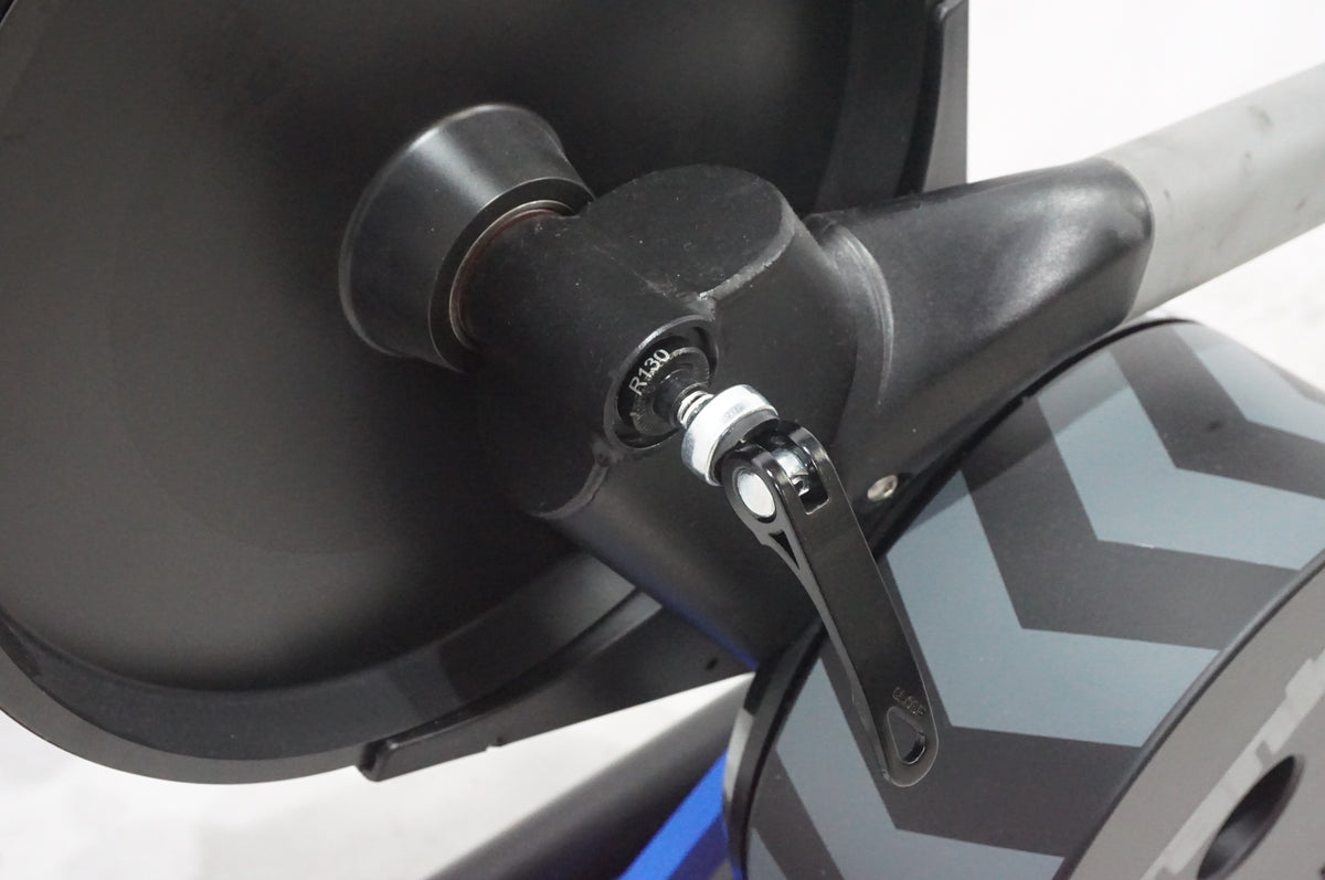 WAHOO 「ワフー」 KICKR V4 WF113 スマートトレーナー / AKIBA店