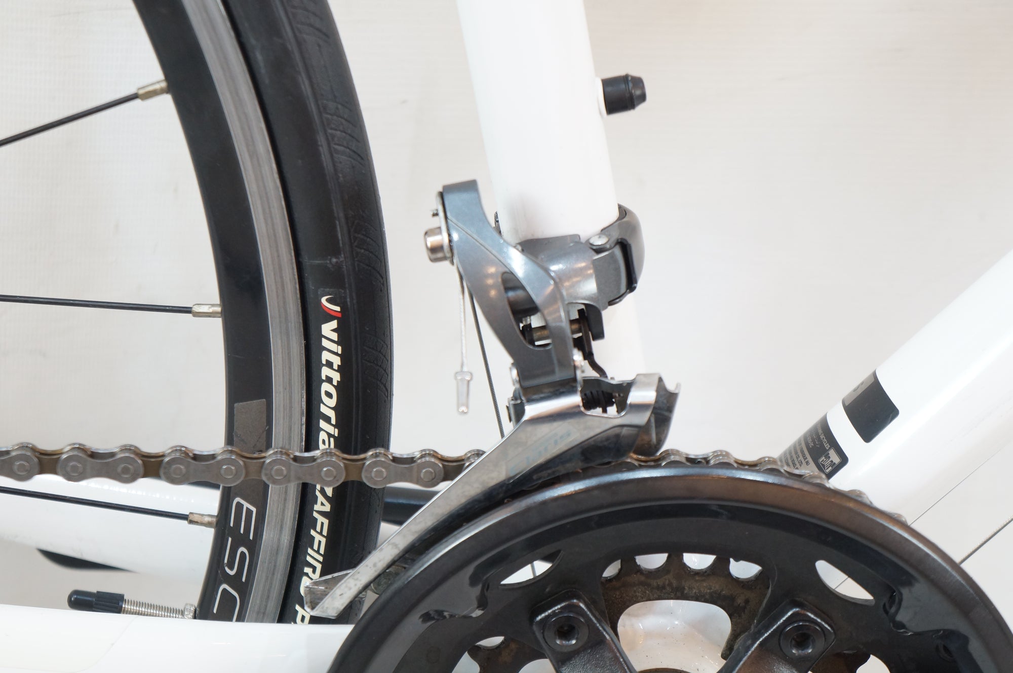 GIANT 「ジャイアント」 ESCAPE R DROP 2024年モデル ロードバイク / バイチャリ浦和ベース