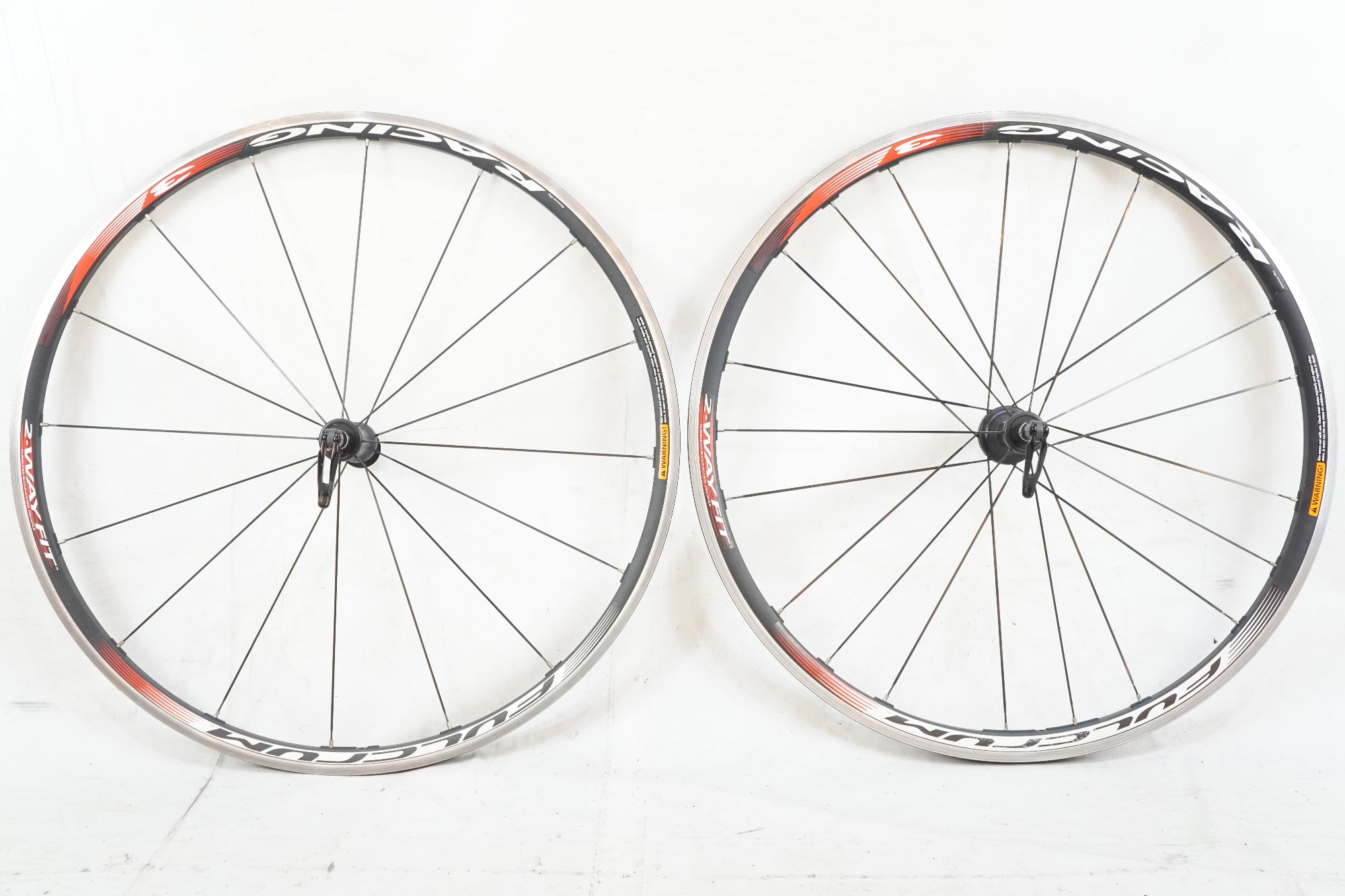 FULCRUM 「フルクラム」 RACING 3 C15 シマノ11速 ホイールセット / バイチャリ浦和ベース