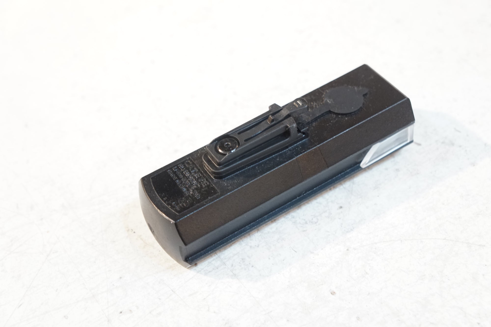 CATEYE 「キャットアイ」 AMPP 300 フロントライト / バイチャリ浦和ベース