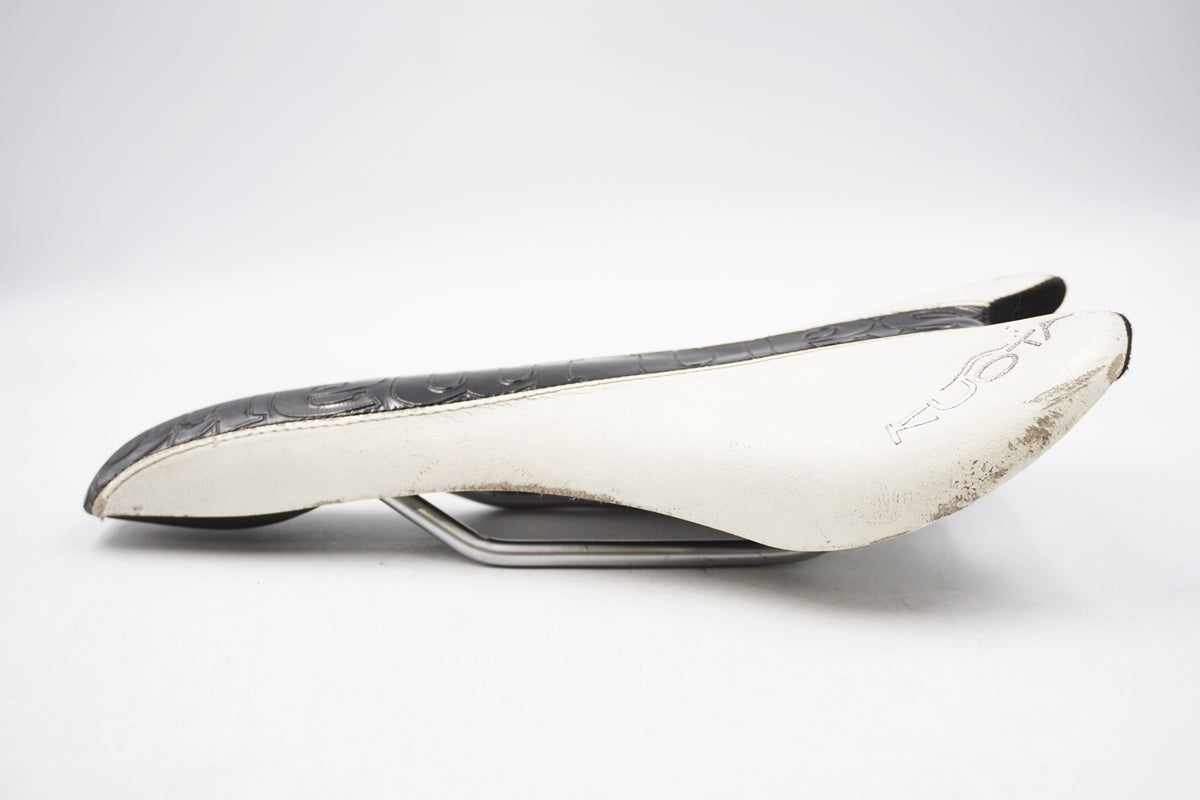 SELLE SANMARCO×KUOTA 「セラサンマルコ×クオータ」 サドル / 奈良店