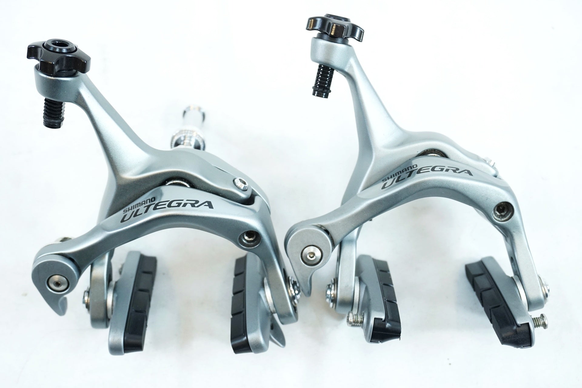 シマノ　BR-6700 前後セット アルテグラ　リムブレーキ　箱付き SHIMANO 「シマノ」 ULTEGRA BR-6700 キャリパーブレーキ / 有明