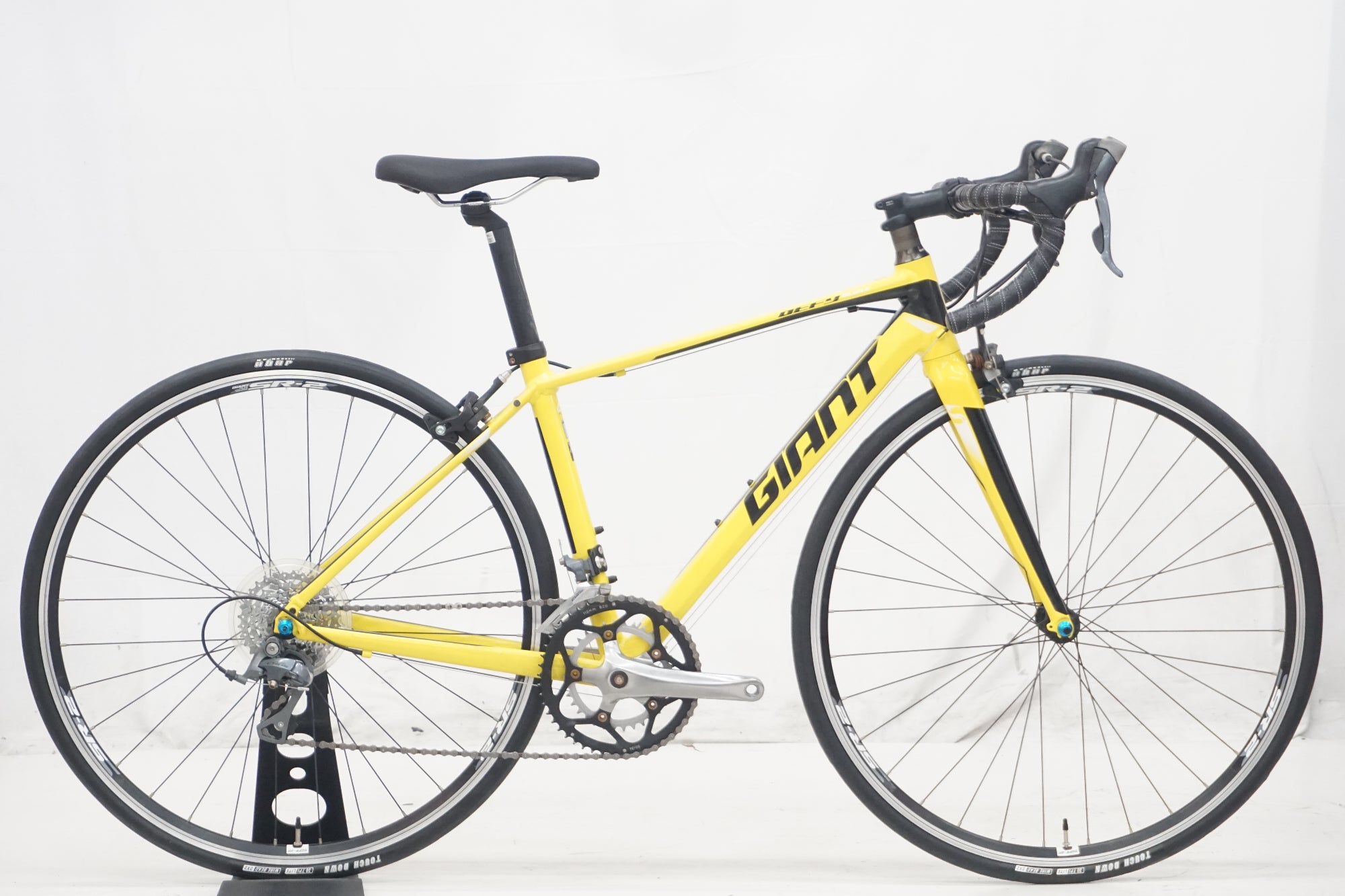 GIANT 「ジャイアント」 DEFY4 2015年モデル ロードバイク / 大阪美原北インター店