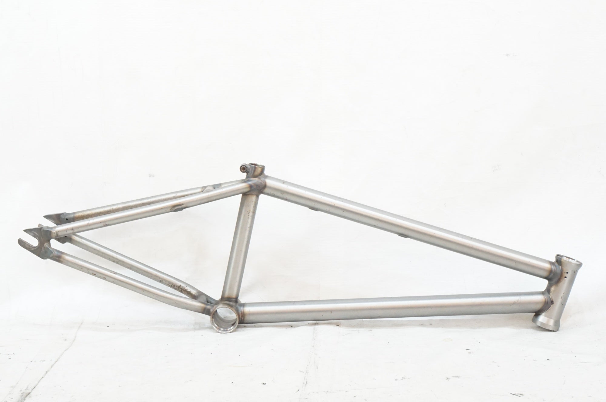 DURCUS ONE 「ダーカスワン」 RAW 年式不明 BMX フレーム / バイチャリ浦和ベース
