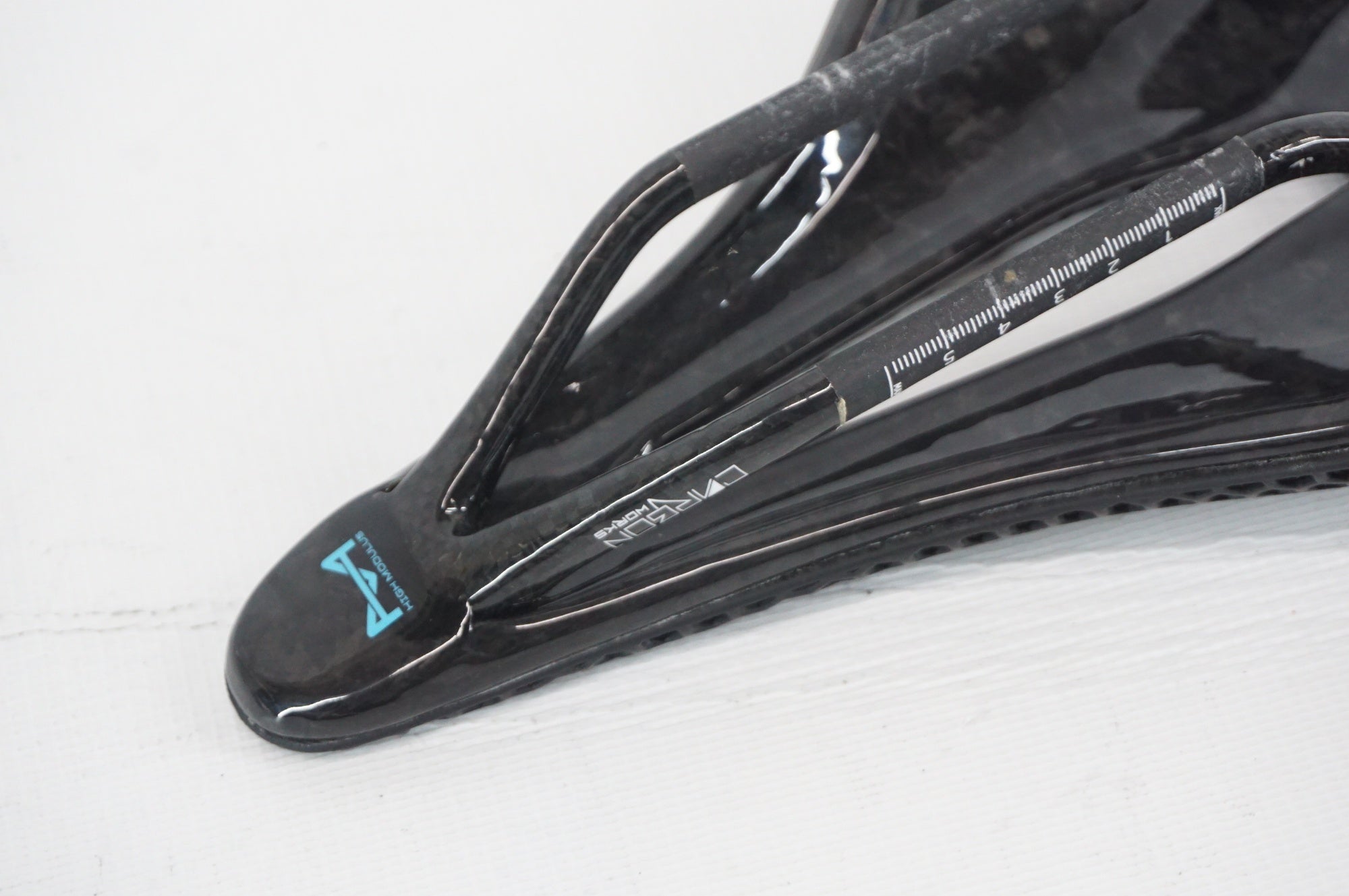 RYET 「リエット」 3D HONEY COMB サドル / 阪急塚口店