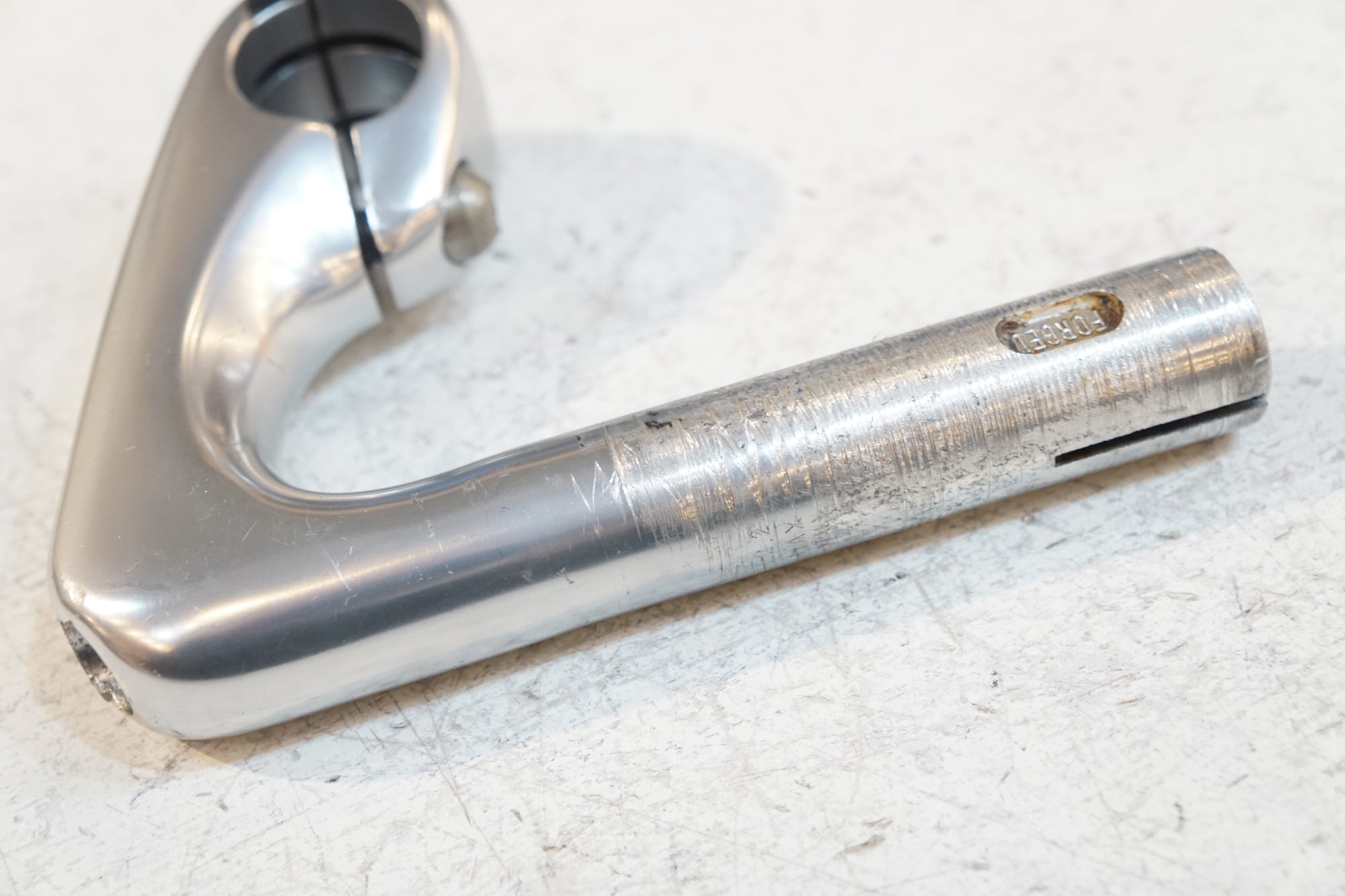 3T 「スリーティー」 90mm φ25.4 ステム / バイチャリ浦和ベース