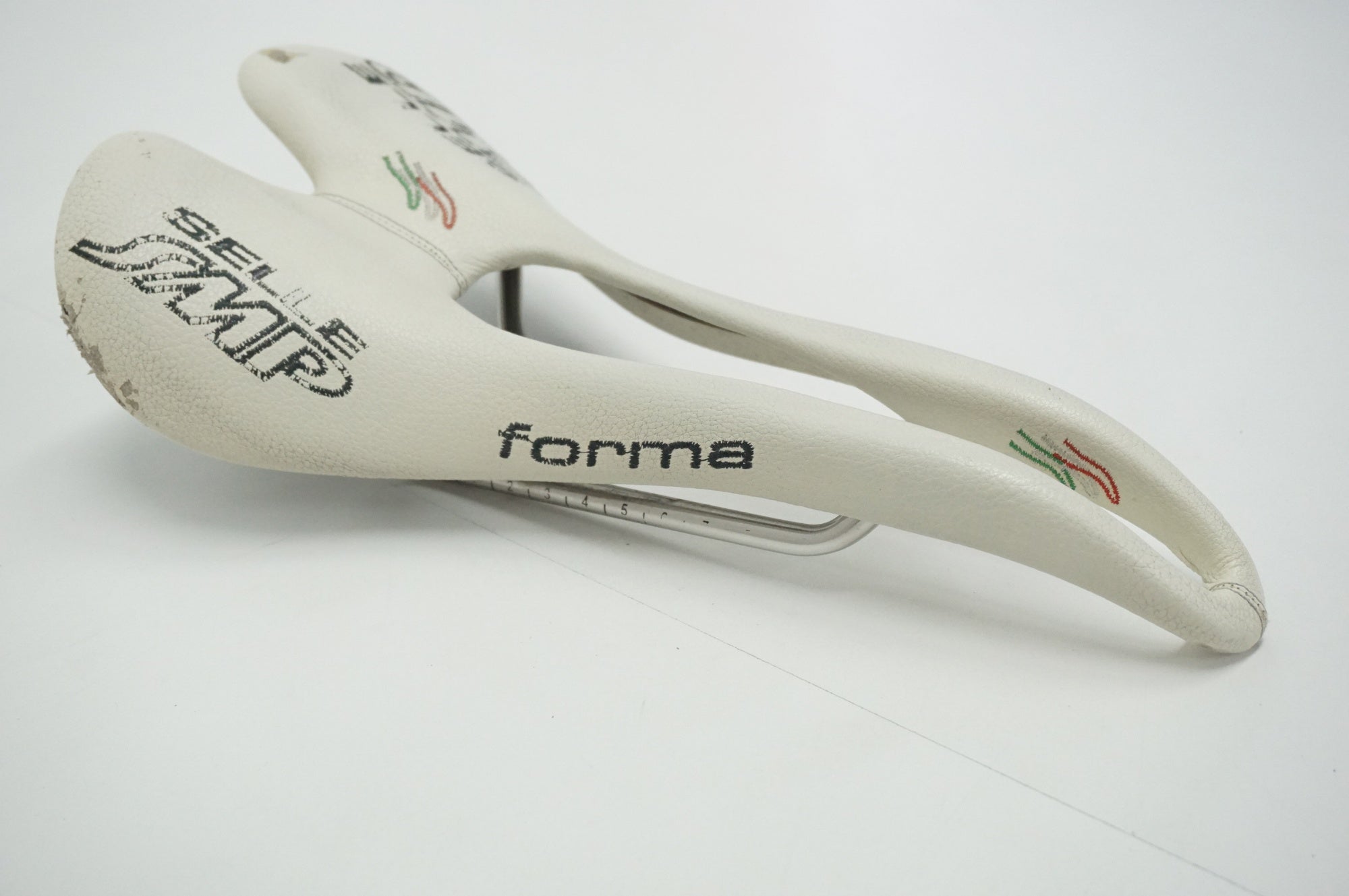 SELLE SMP 「セラエスエムピー」 FORMA サドル / 福岡店