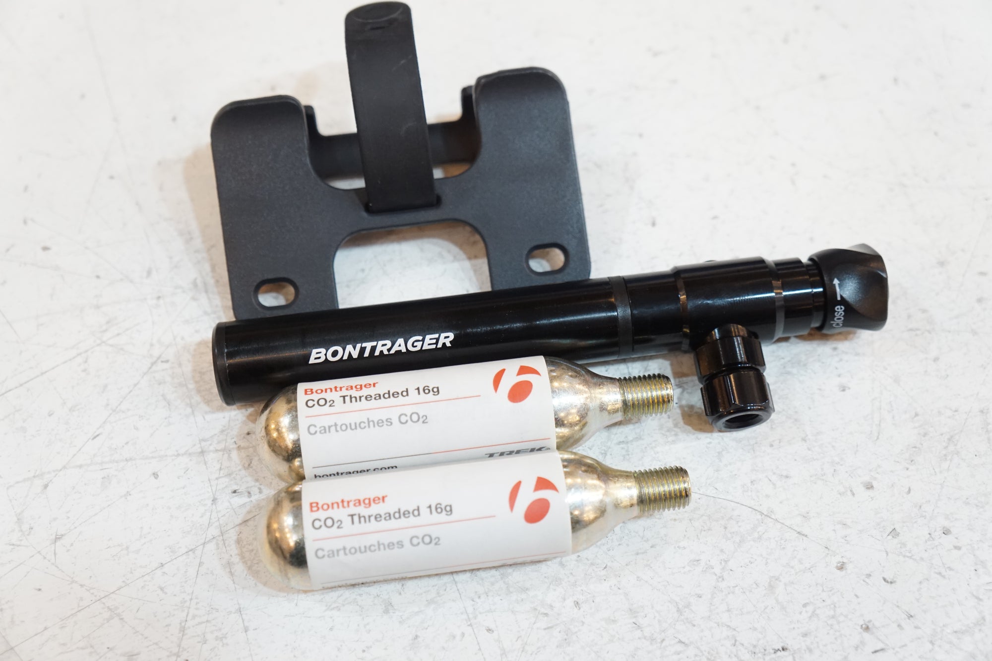 BONTRAGER 「ボントレガー」 AIR RUSH ROAD 携帯ポンプセット