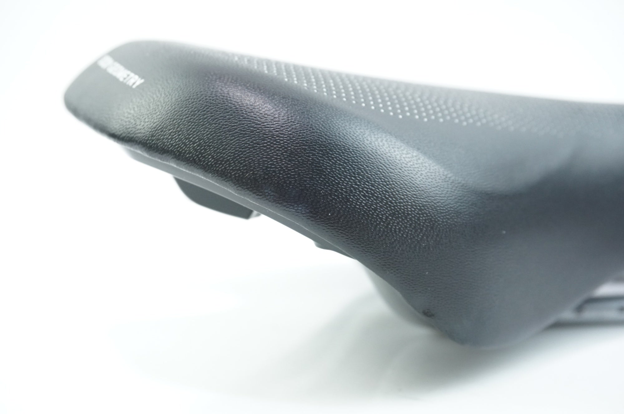 SPECIALIZED 「スペシャライズド」 AVATAR サドル / 中目黒店