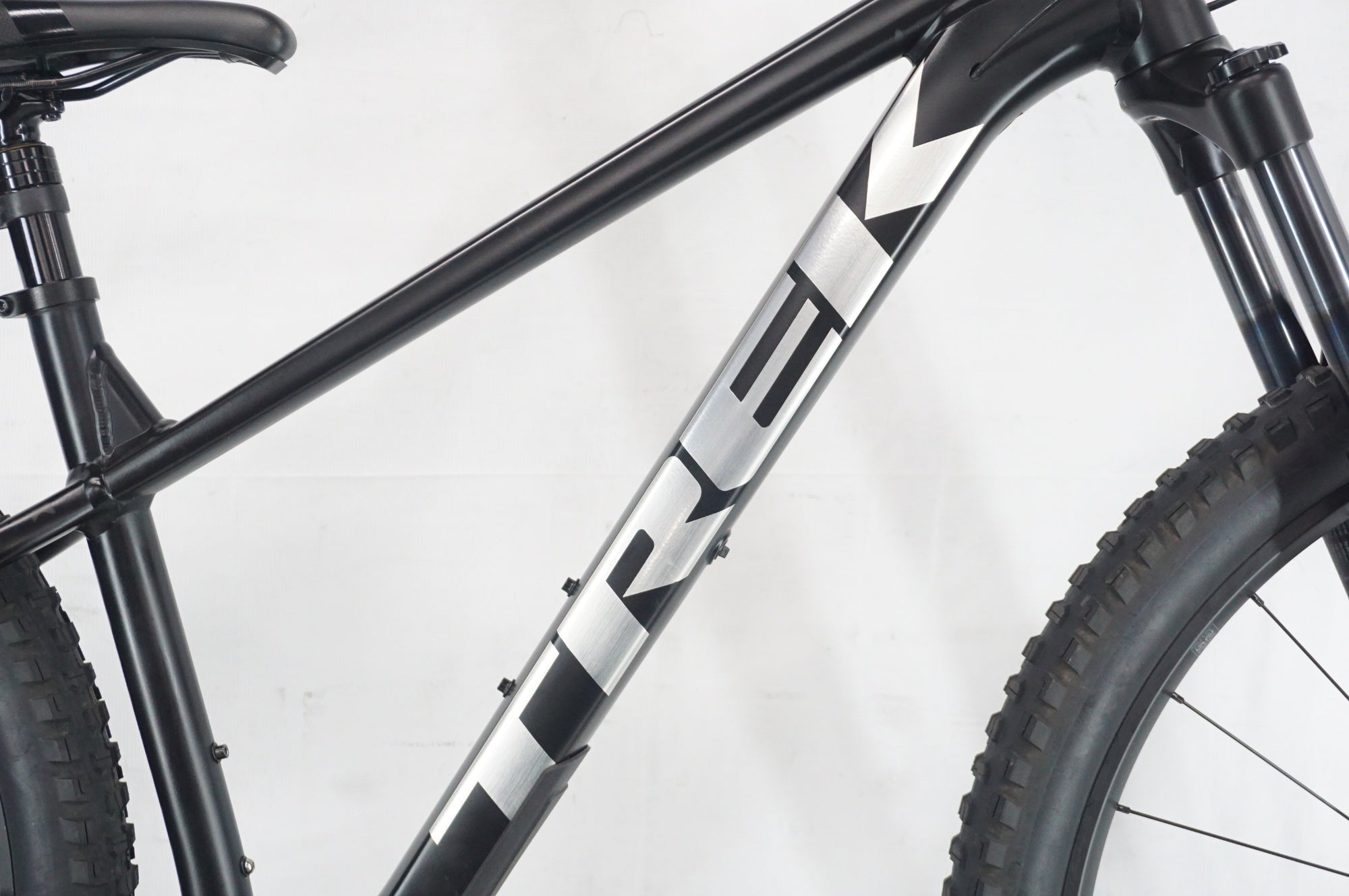 TREK 「トレック」 ROSCOE 7 2022-2024年モデル マウンテンバイク / 阪急塚口店