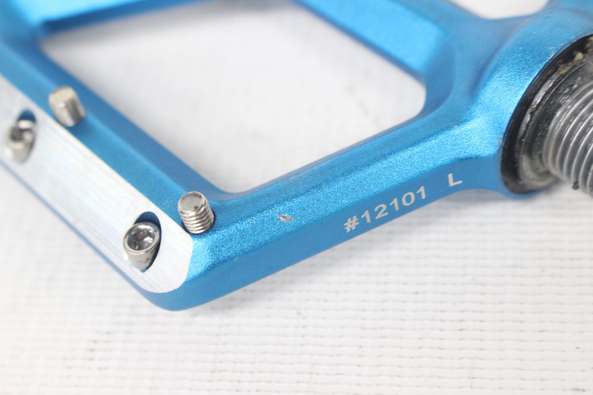 SPANK 「スパンク」 SPIKE FLAT ペダル / 阪急塚口店