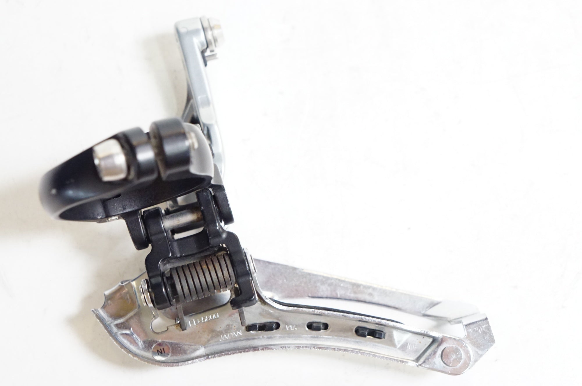 SHIMANO 「シマノ」 105 FD-5800 フロントディレイラー / 熊谷本店