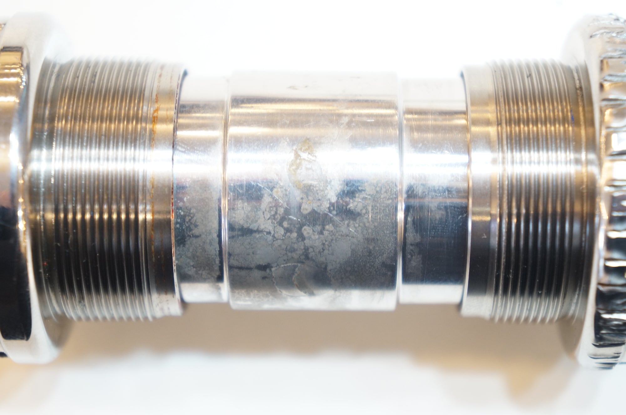 PHILWOOD 「フィルウッド」 OUTBOARD ボトムブラケット / バイチャリ浦和ベース