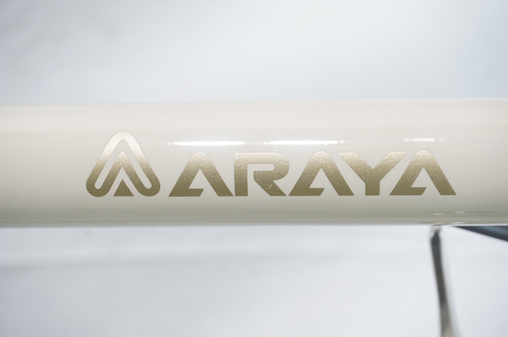 ARAYA 「アラヤ」 DIAGONALE 2015年モデル ロードバイク / 中目黒店