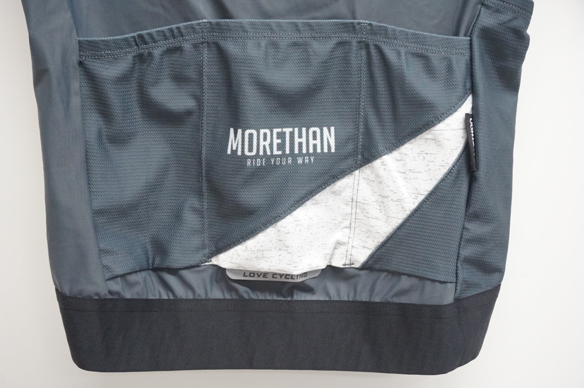 MORETHAN 「モーゼン」 XSサイズ メンズ ジャージ / 福岡店
