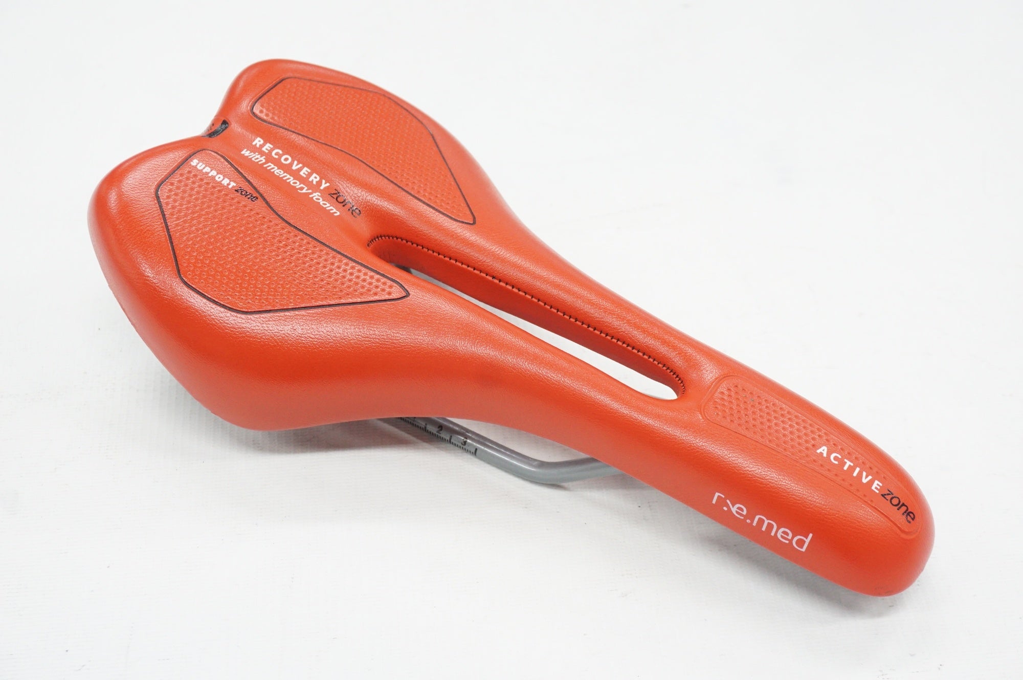 SELLE ROYAL 「セラロイヤル」 R.E.MED サドル / 阪急塚口店