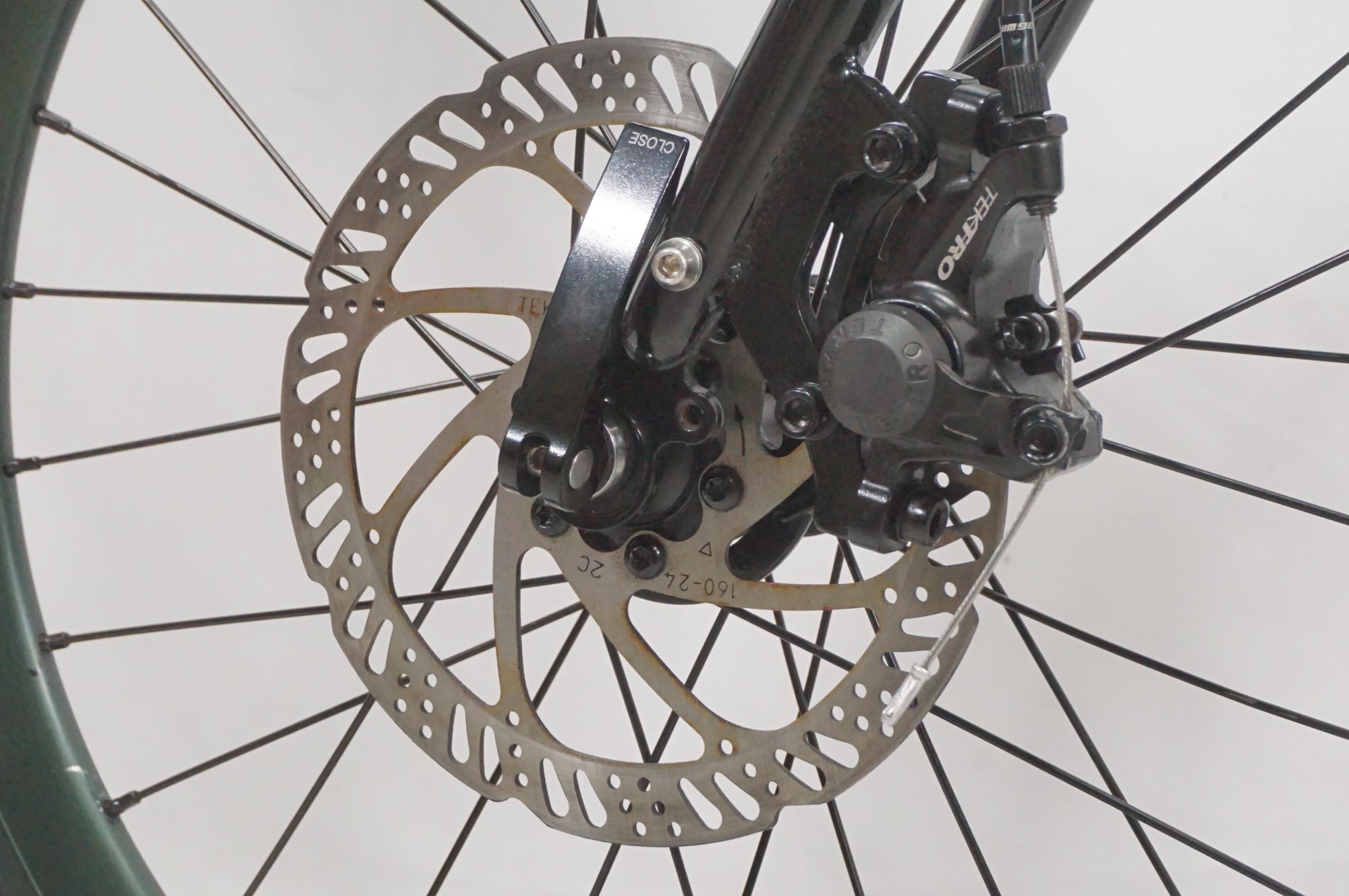 TERN 「ターン」 AMP F1 2023年モデル 20インチ ミニベロ / AKIBA店