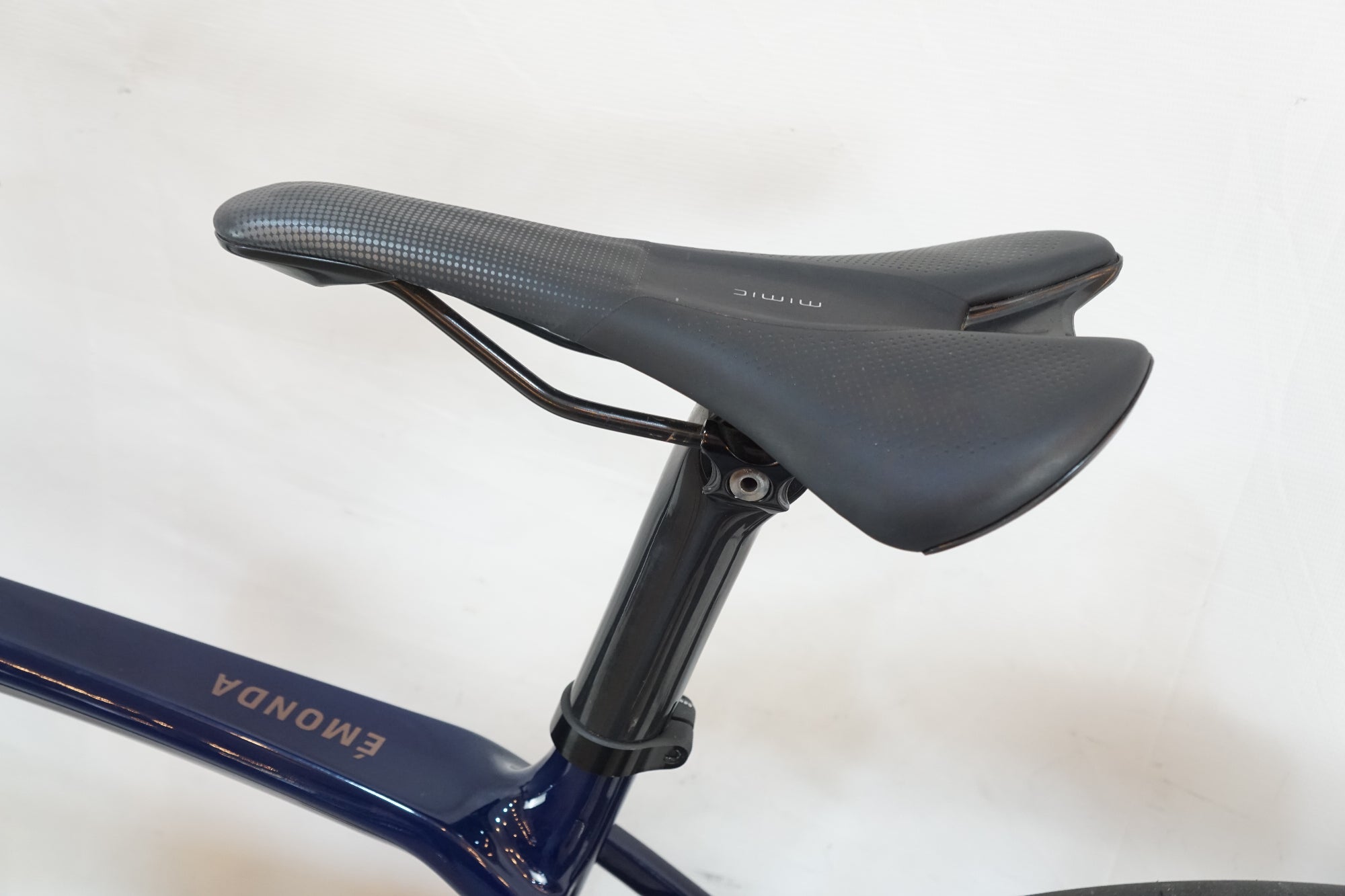 TREK 「トレック」 EMONDA SL5 2024年モデル ロードバイク / バイチャリ浦和ベース