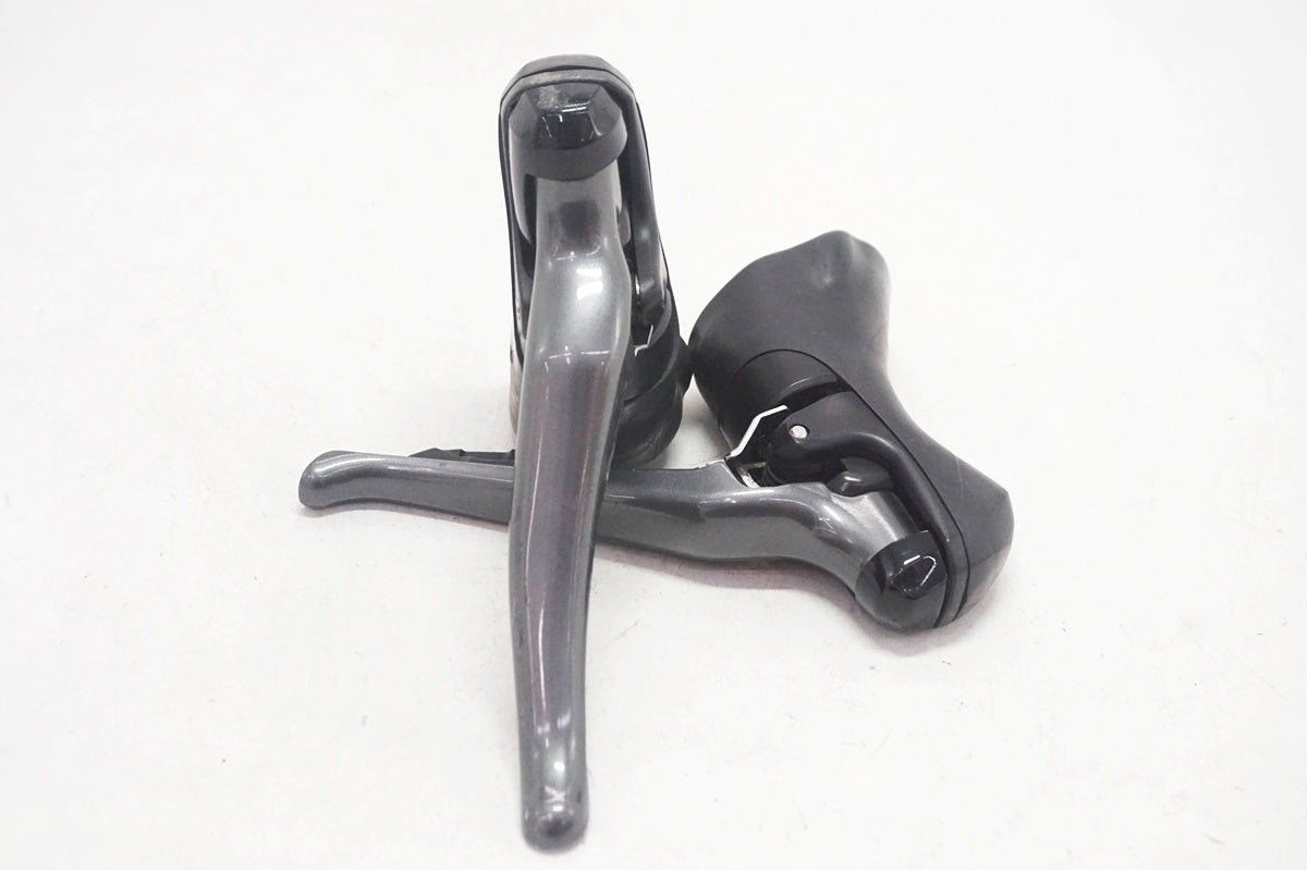 Shimano ST-R2000デュアルコントロールレバー　美品 SHIMANO 「シマノ」 CLARIS ST-R2000 デュアルコントロール