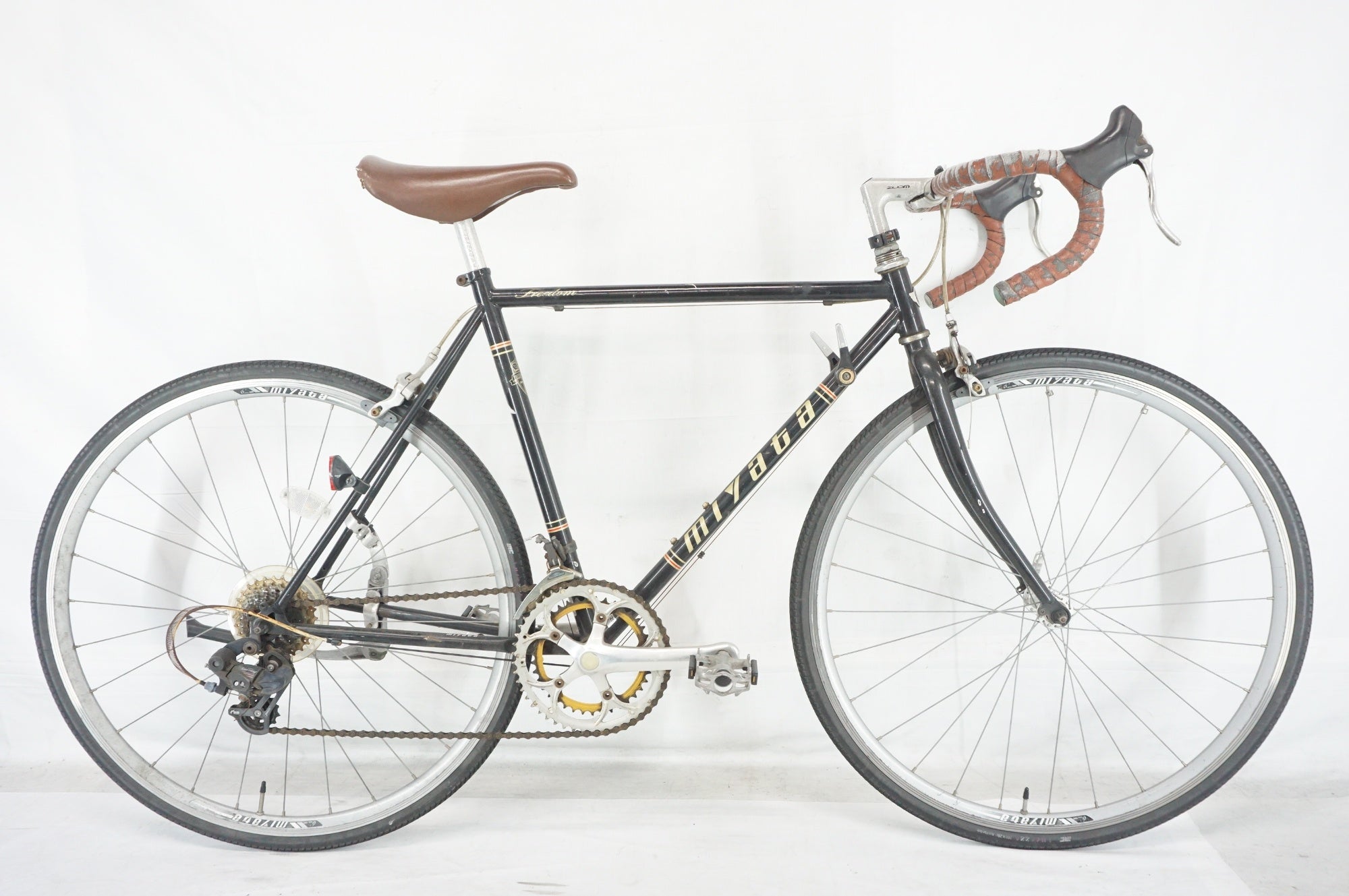 ロードバイク miyata(ミヤタ) AMS2506  入荷しました！ ジャンク MIYATA 「ミヤタ」 FREEDOM SPORTS 2015年頃 ロードバイク