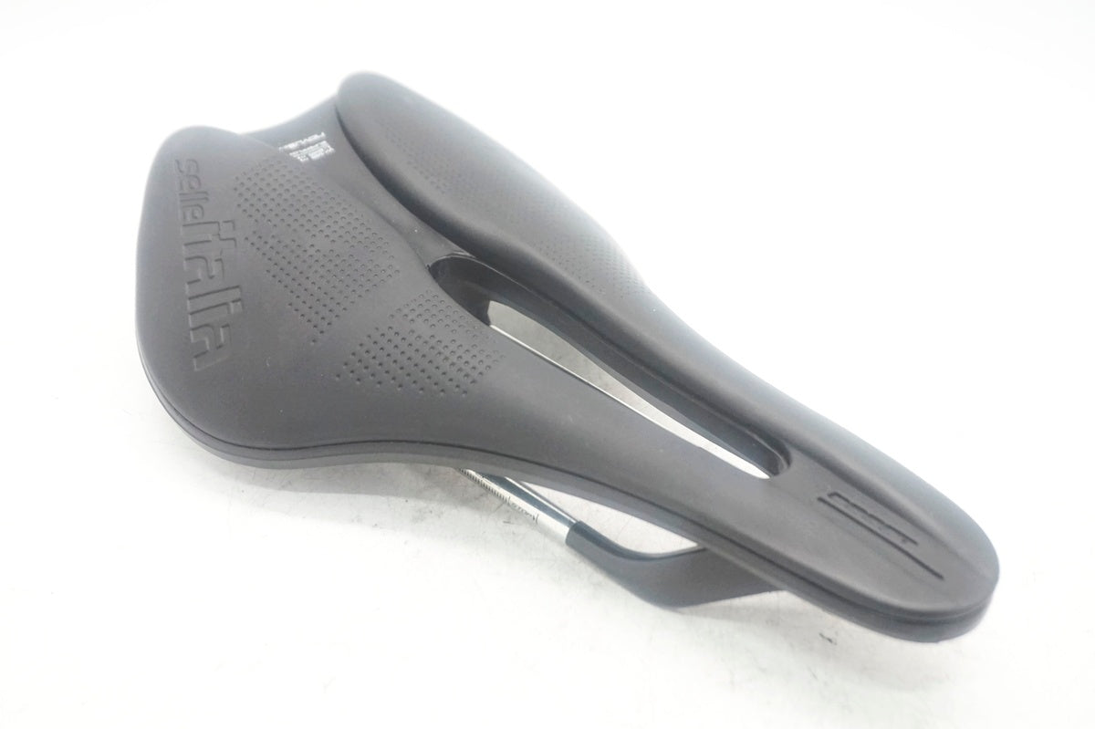 SELLE ITALIA 「セライタリア」 NOVUS B00ST EVO サドル / 大阪門真店