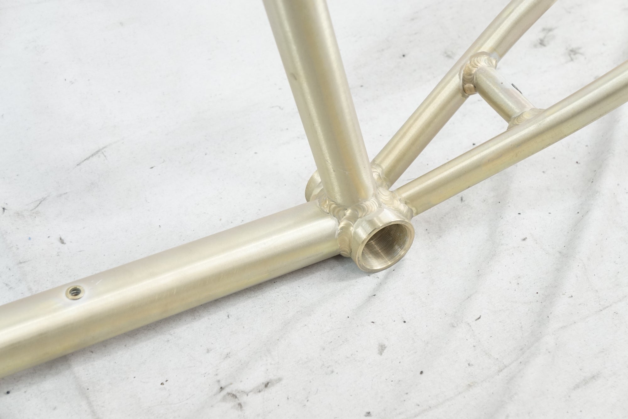 ブランド不明 アルミ ミニベロ フレーム / バイチャリ浦和ベース