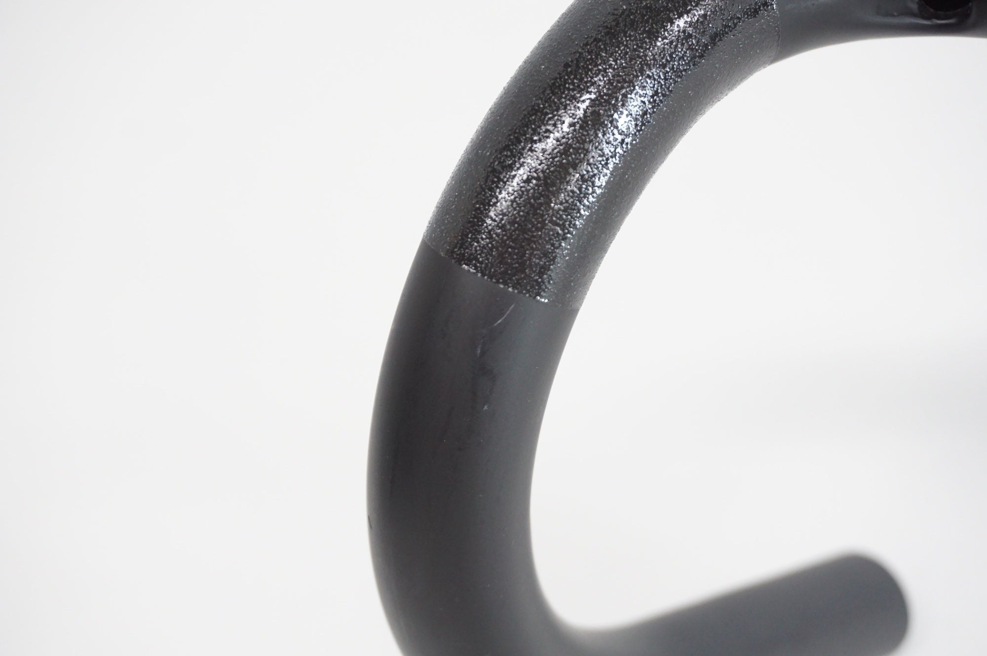 3T 「スリーティー」 superleggera team Φ31.8 440mm ハンドル / 阪急塚口店