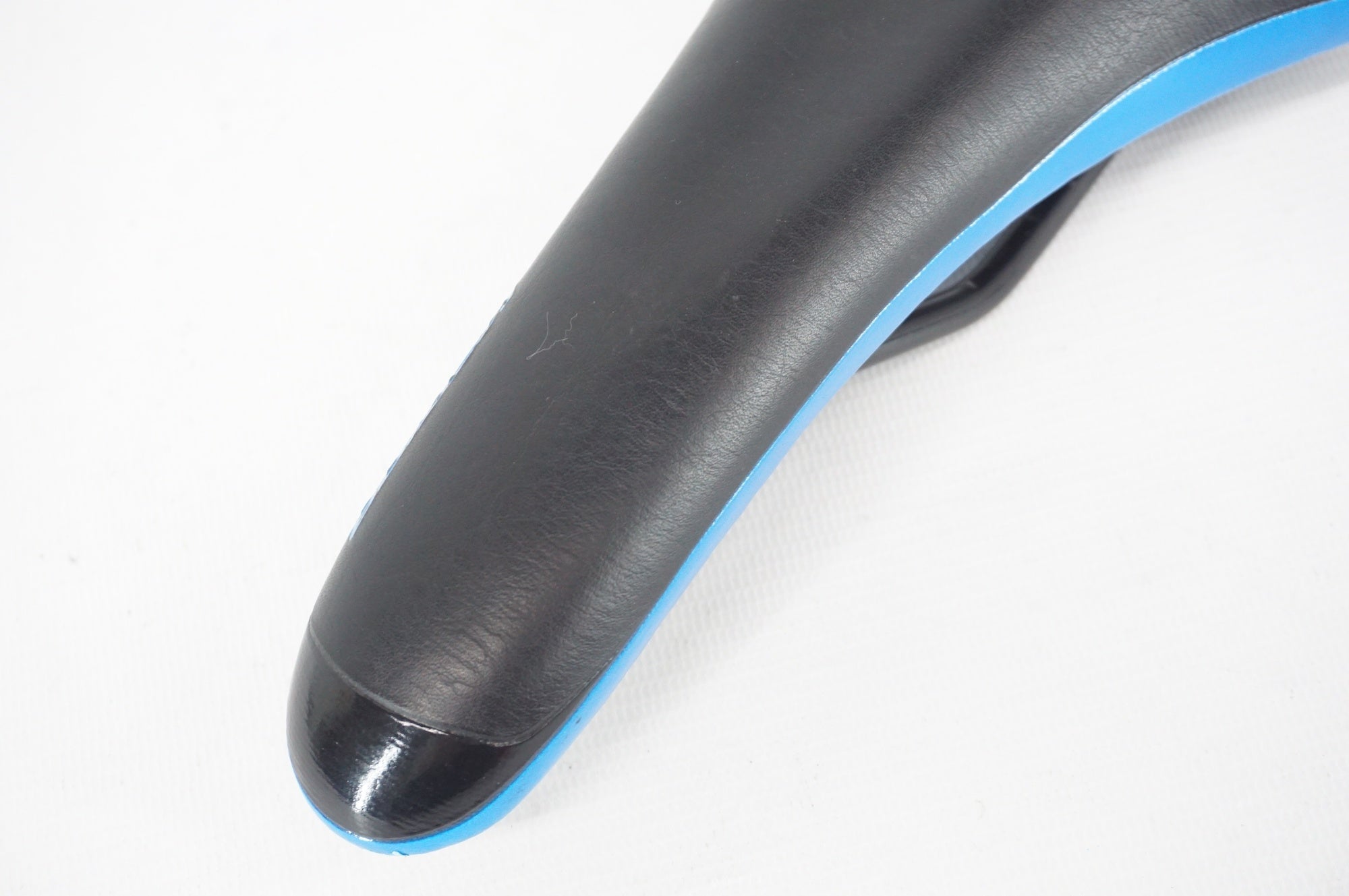 DDK 「ディーディーケー」 MERIDA サドル / 阪急塚口店