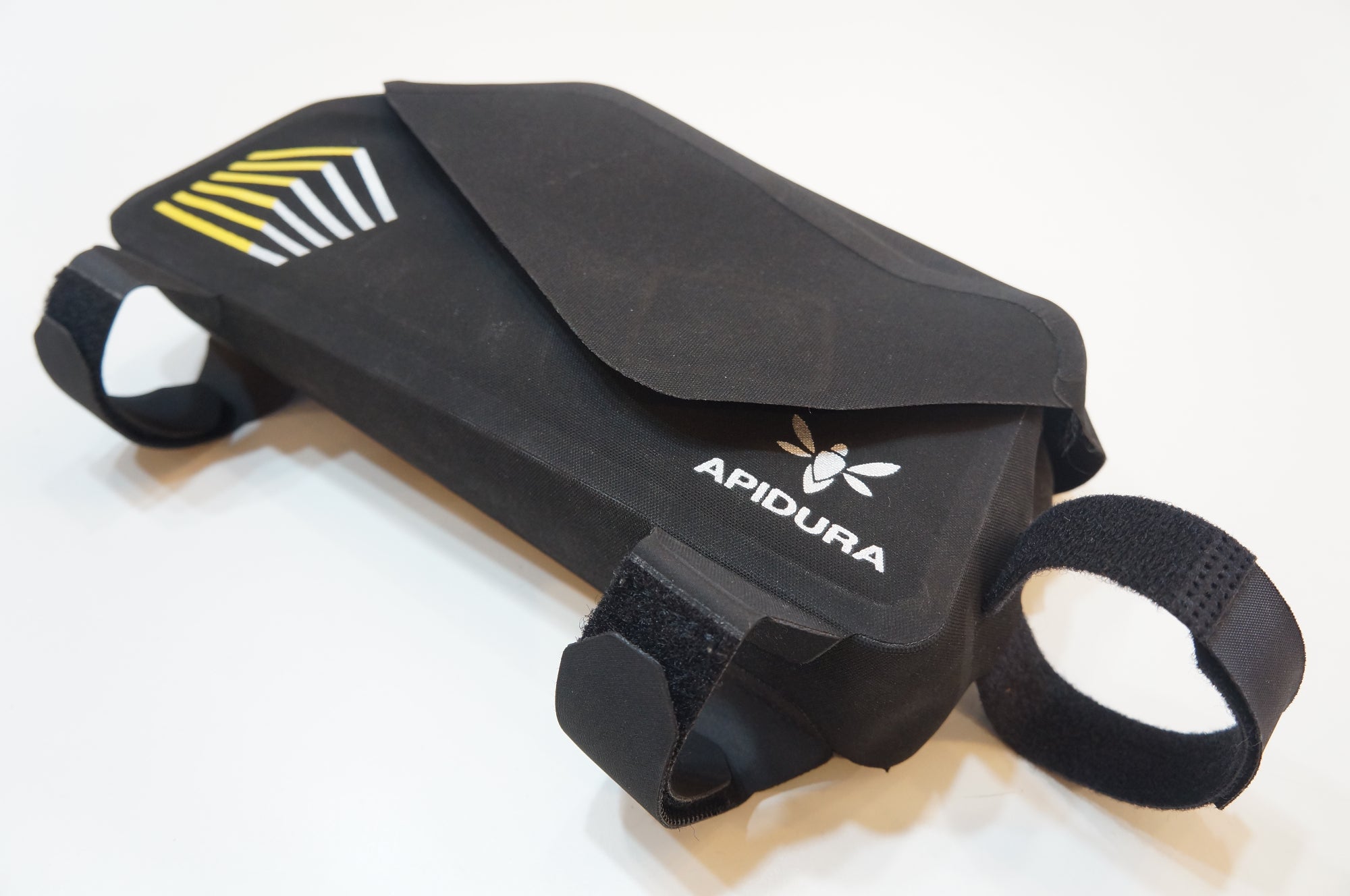 APIDURA 「アピデュラ」 RACING TOP TUBE PACK トップチューブバッグ / バイチャリ浦和ベース