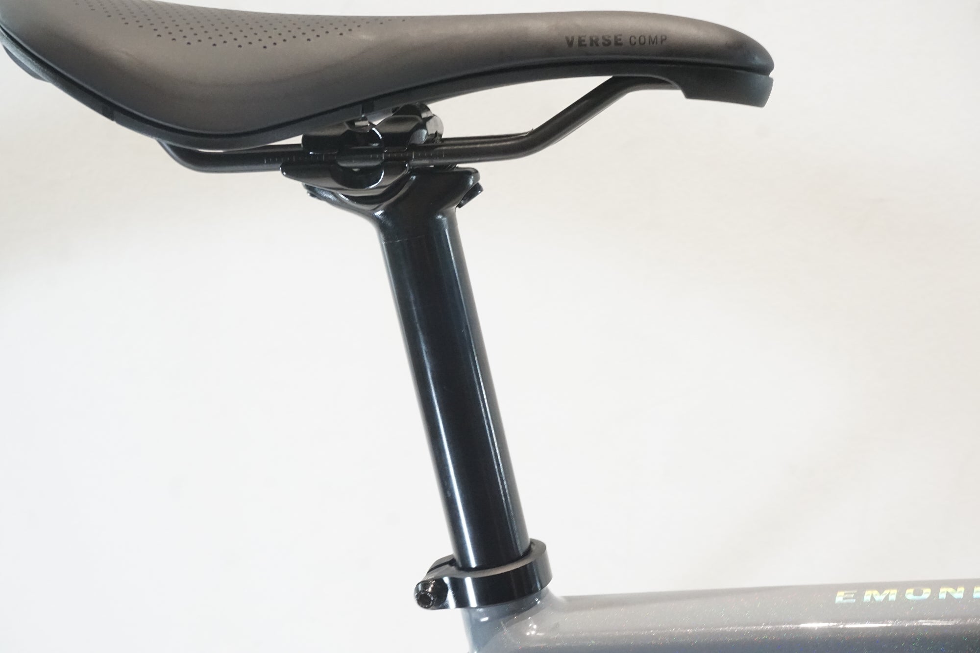 TREK 「トレック」 EMONDA ALR5 DISC 2024年モデル ロードバイク / 横浜戸塚店