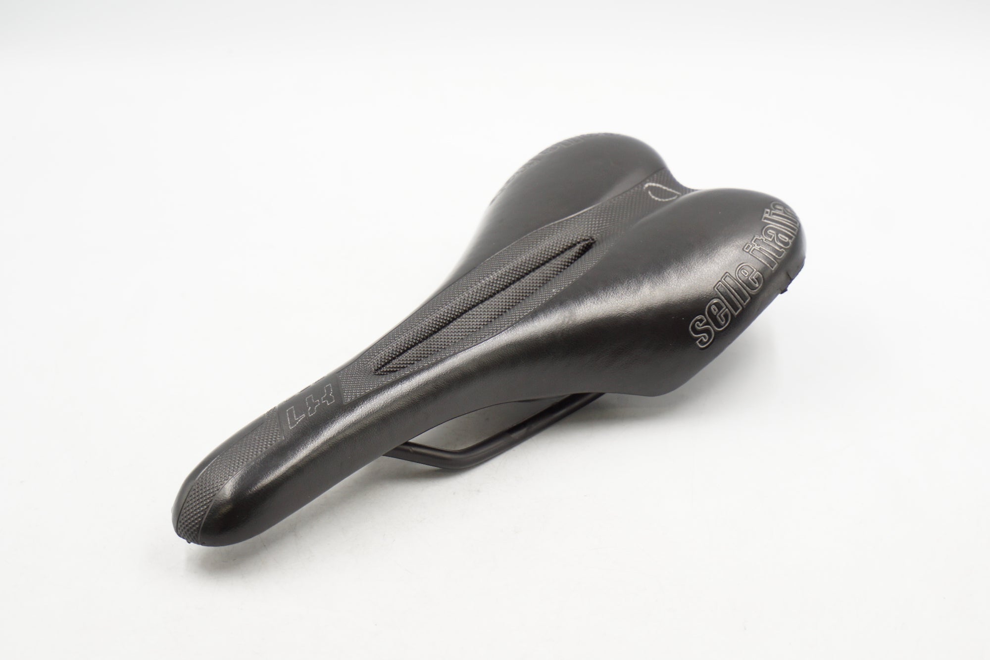 SELLE ITALIA 「セライタリア」 X1 サドル / 奈良店